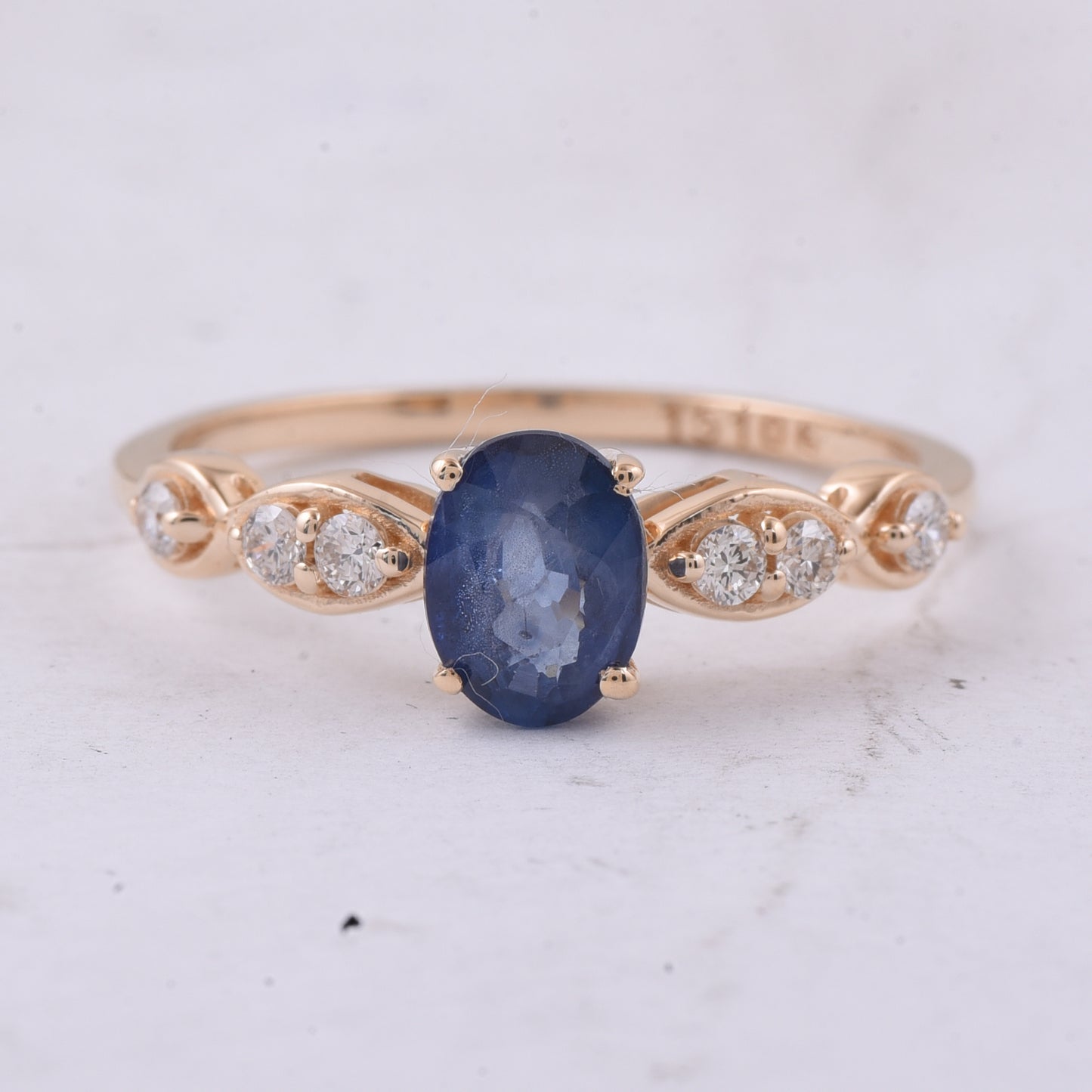 1.24 Ct Oval Natural Sapphire 14K Gold Ring