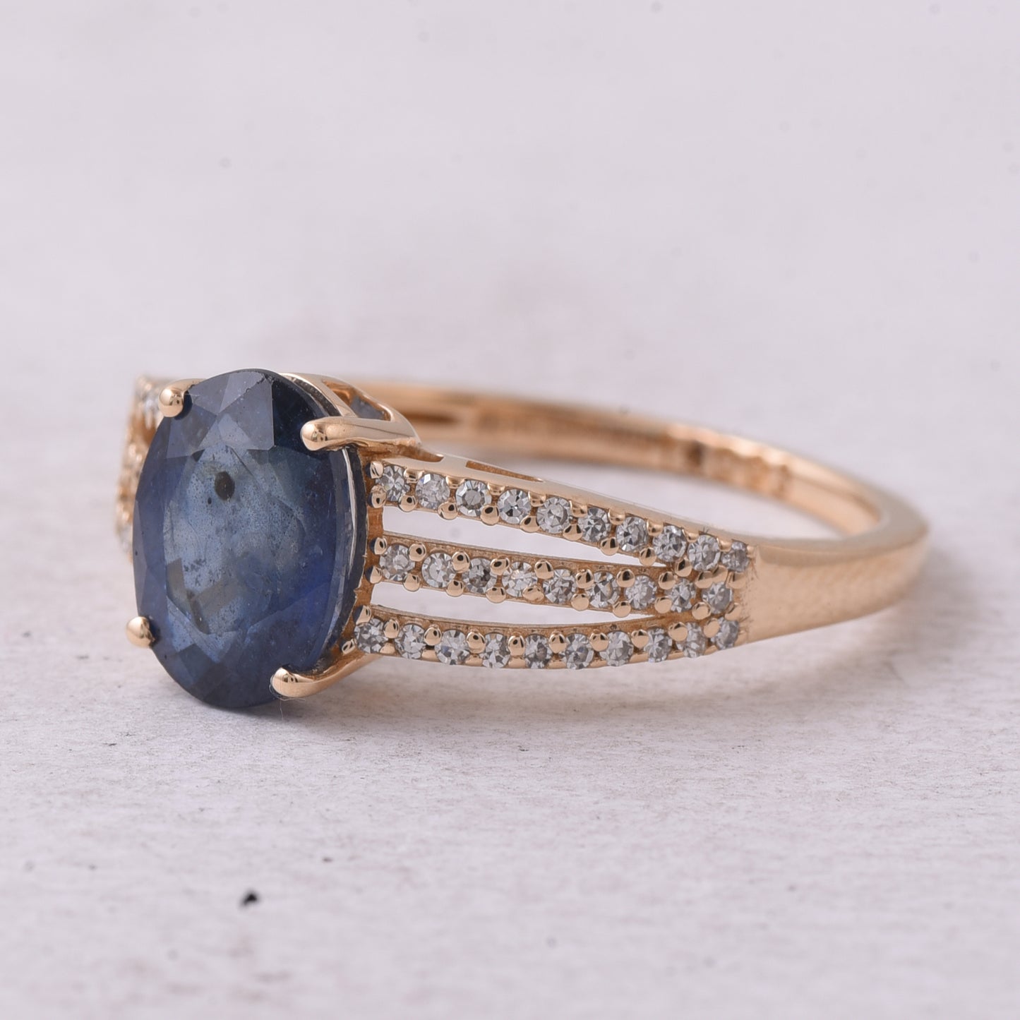 2.18 Ct Oval Mixed Cut Natural Sapphire 14K Gold Ring