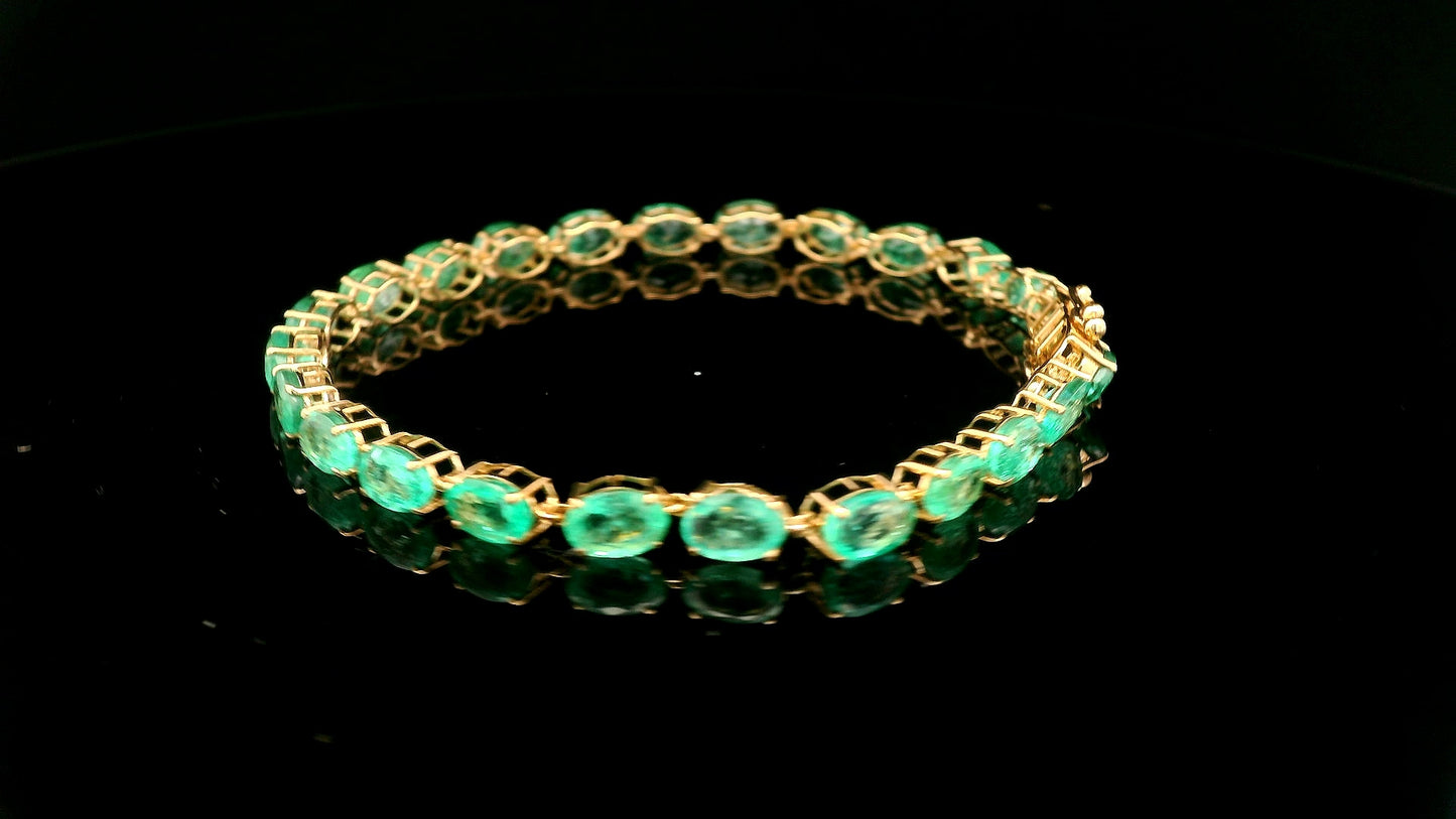 10.70 Ct Oval Emerald 14K Gold Bracelet