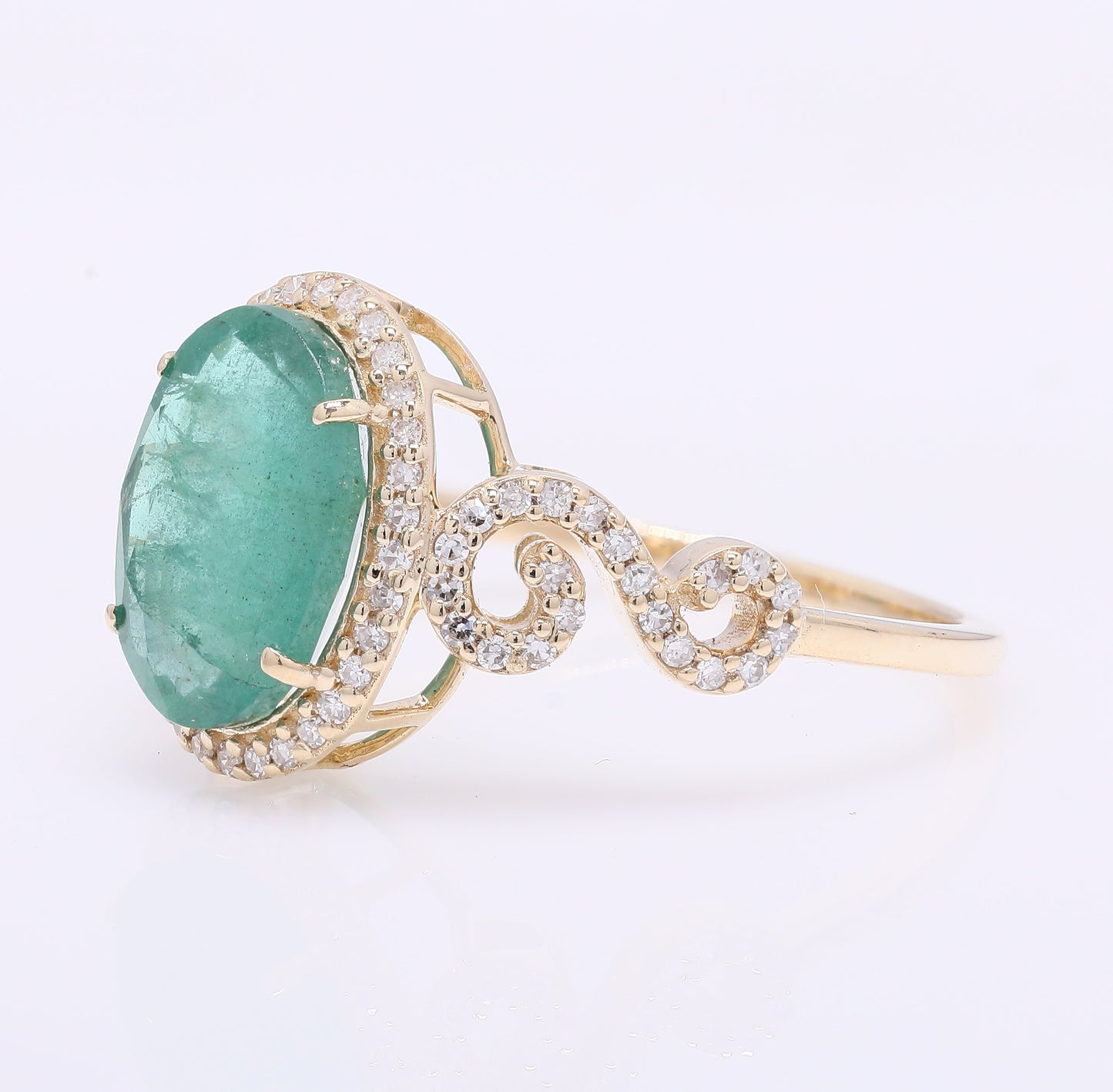 2.67 Ct Oval Mixed Cut Natural Emerald 14K Gold Ring