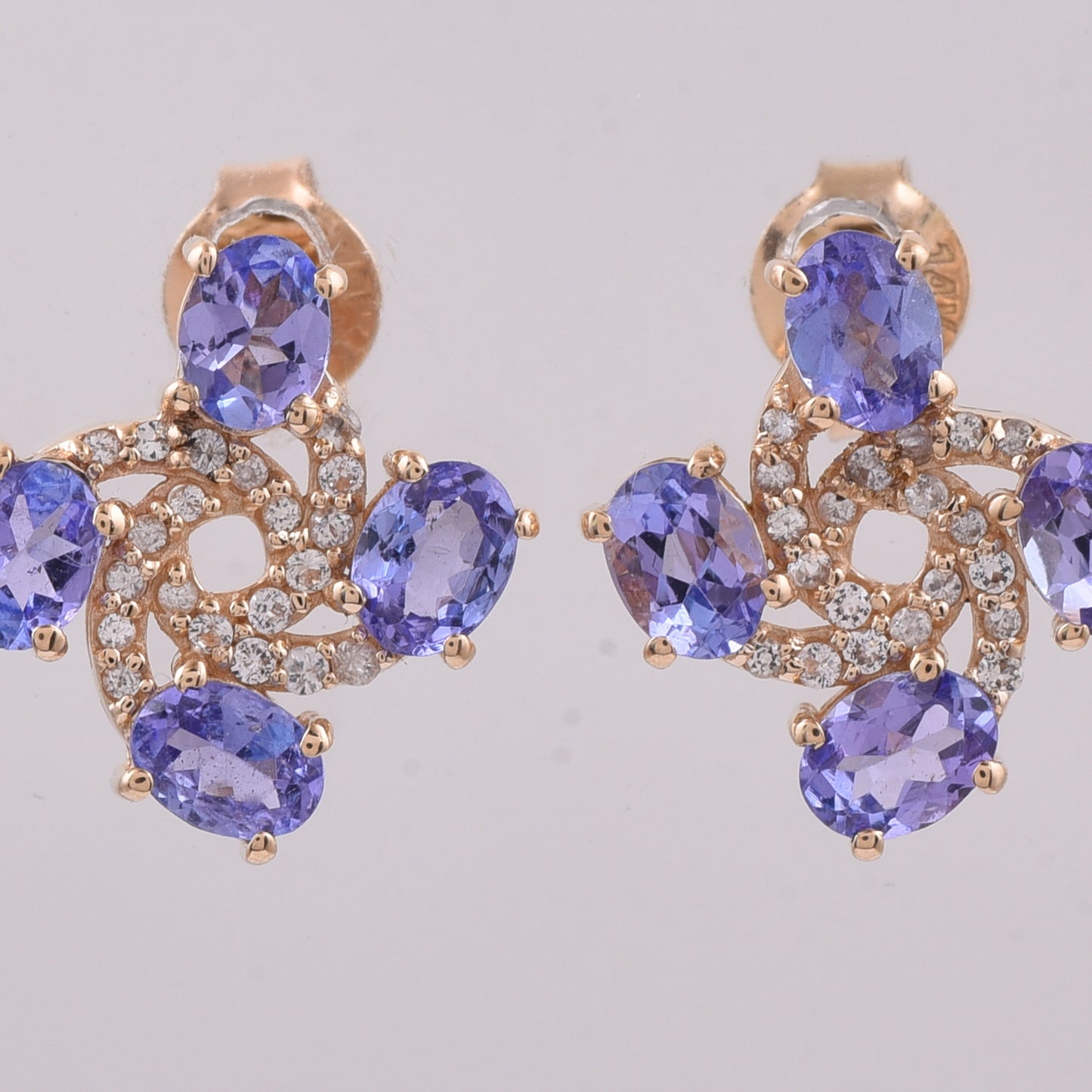 1.46 Ct Oval Natural Tanzanite 14K Gold Earrings