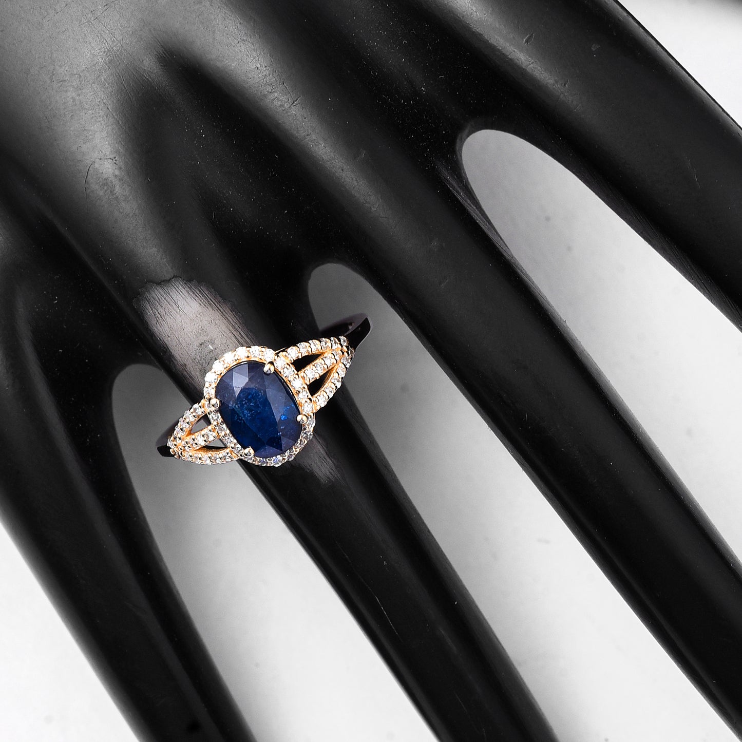 1.94 Ct Oval Mixed Cut Natural Sapphire 14K Gold Ring