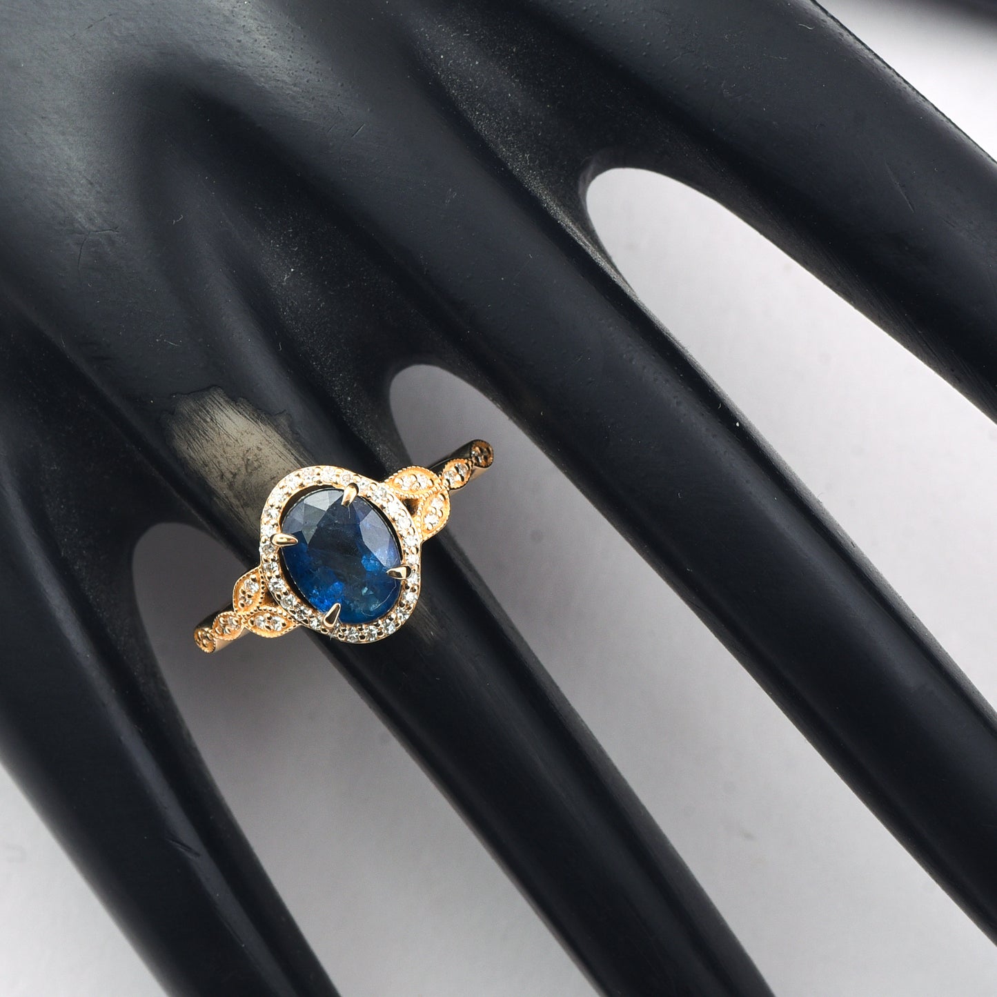 1.69 Ct Oval Mixed Cut Natural Sapphire 14K Gold Ring