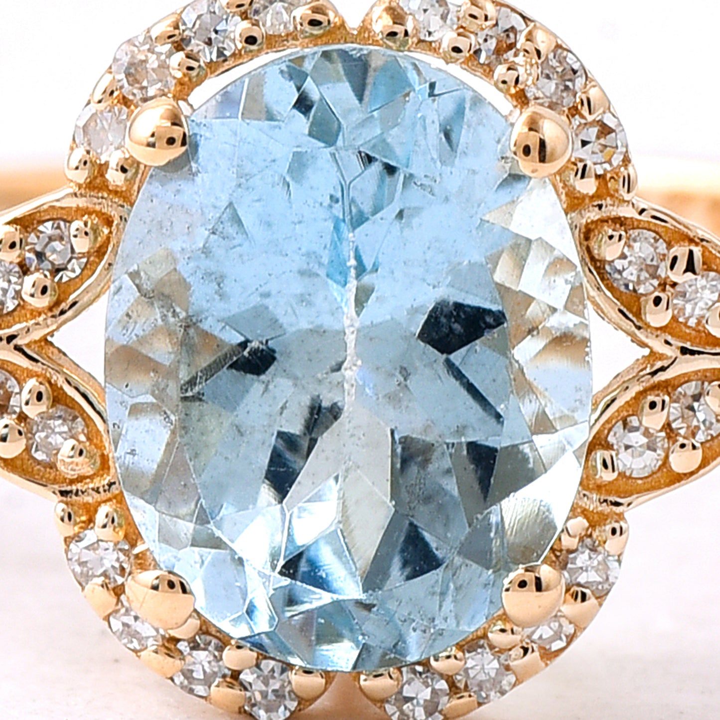 1.72 Ct Oval Mixed Cut Natural Aquamarine 14K Gold Ring