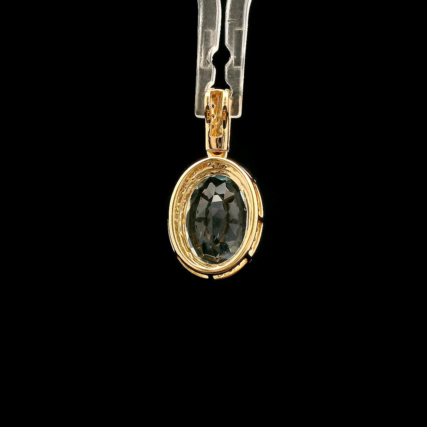 2.07 Ct Oval Mixed Cut Natural Aquamarine 14K Gold Pendant