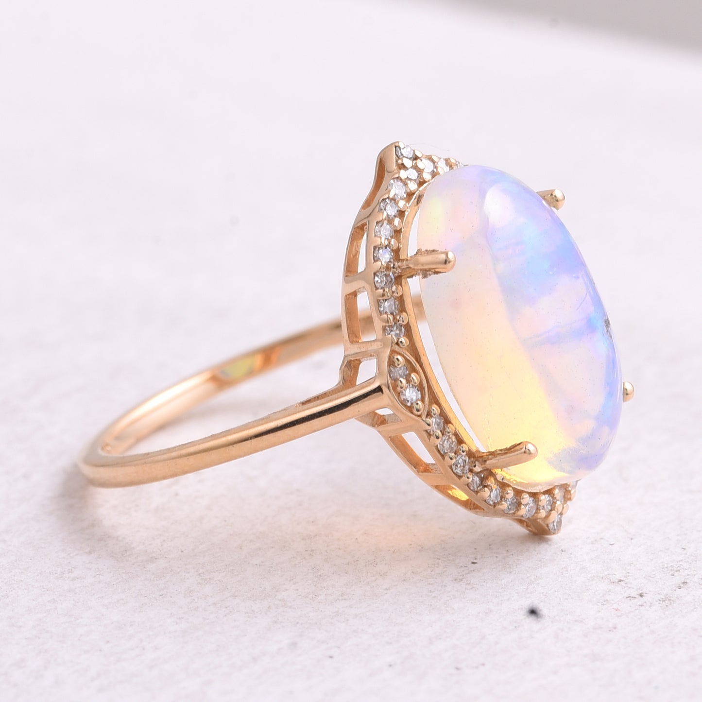 3.27 Ct Oval Cabochon Cut Natural Opal 14K Gold Ring