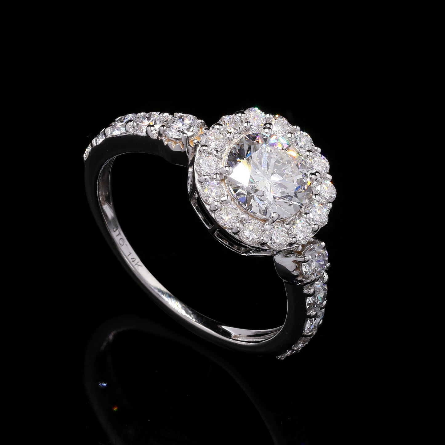 2.26 Carats Lab Grown Diamond 14K Gold Ring