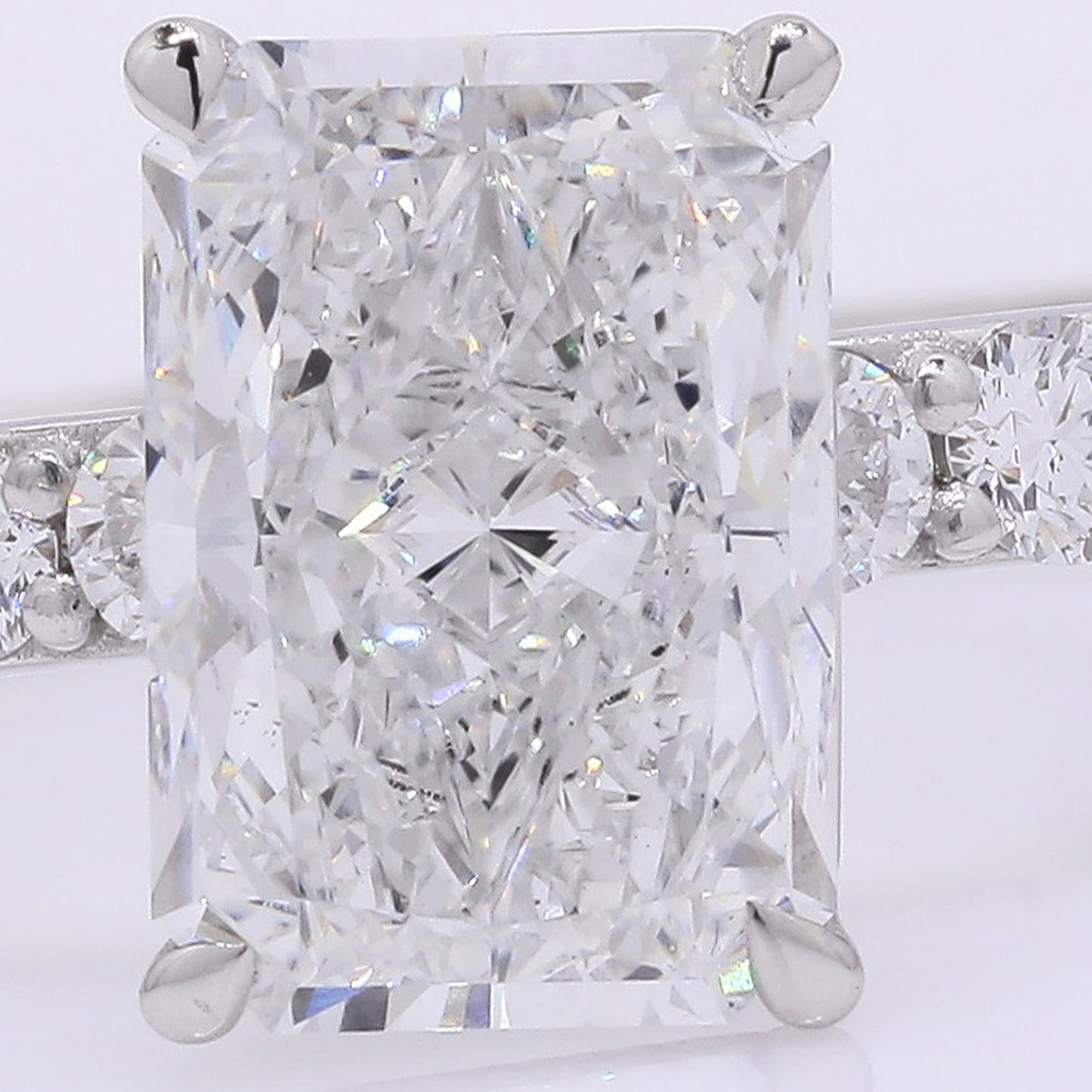 2.43 Carats Lab Grown Diamond 950 Platinum Ring