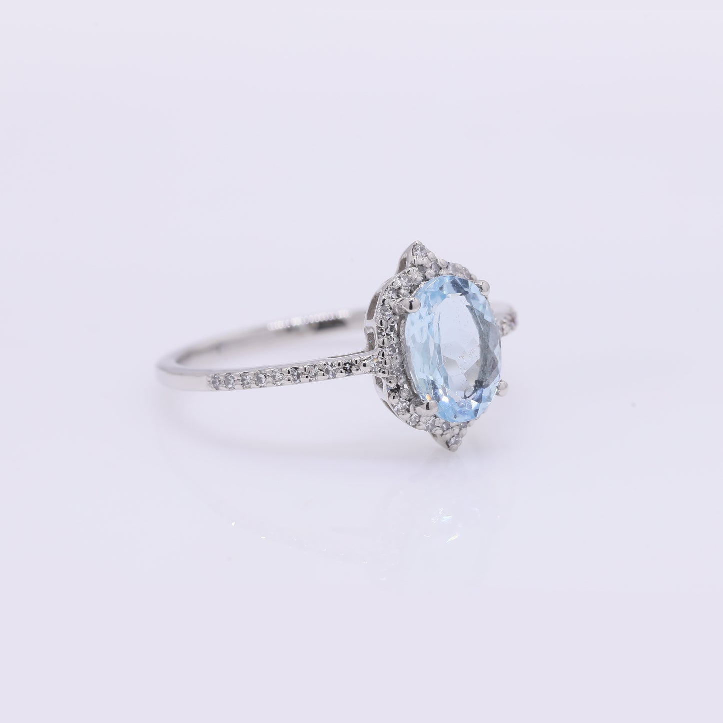 1.18 Ct Oval Mixed Cut Natural Aquamarine 950 Platinum Ring