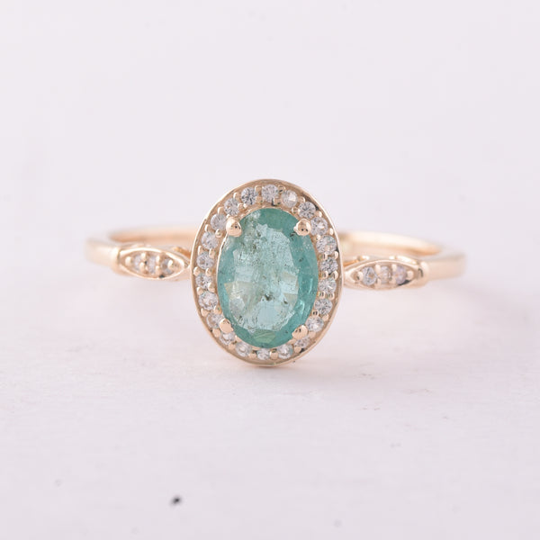 0.73 Ct Oval Emerald 9K Gold Ring
