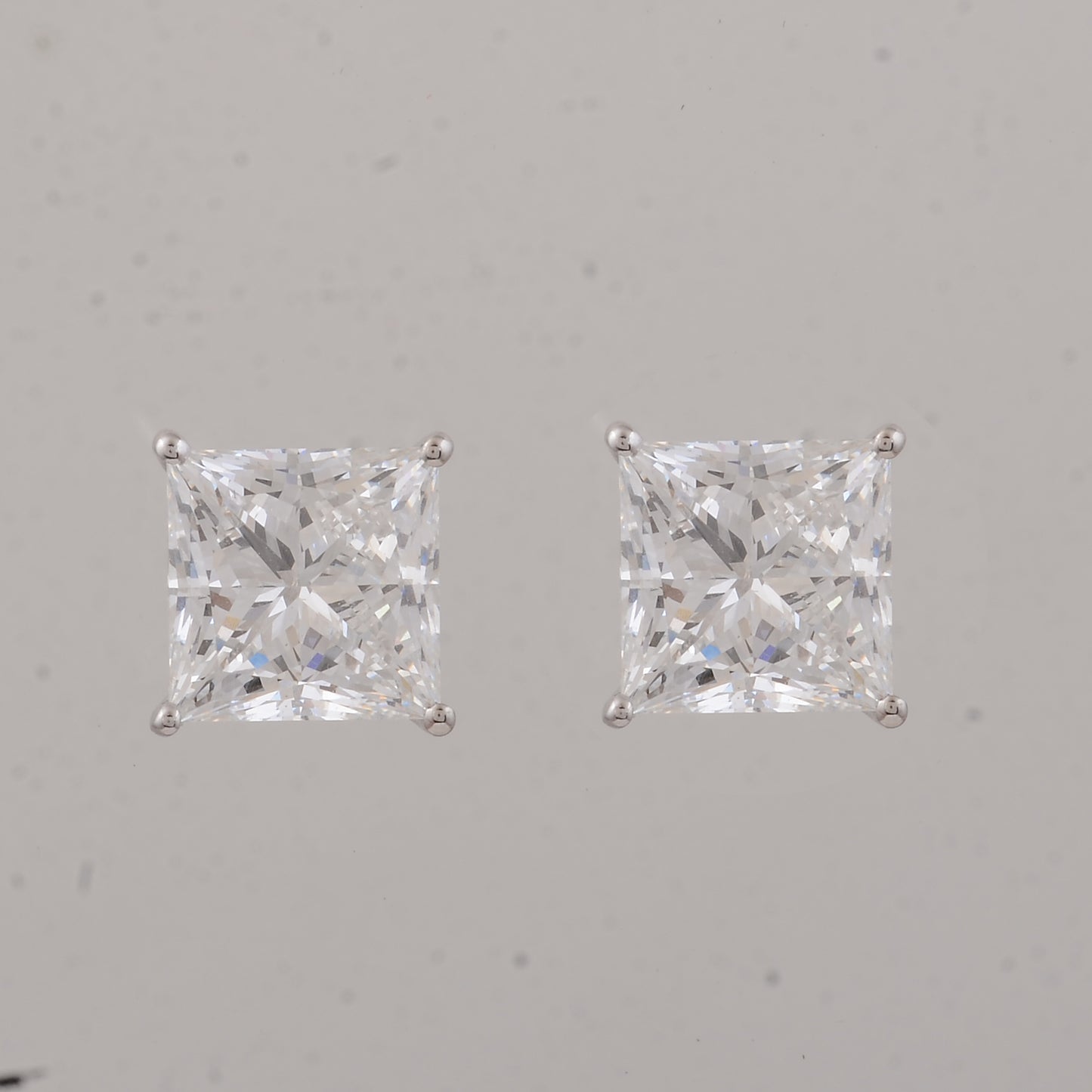 4.06 Carats Lab Grown Diamond 14K Gold Earrings
