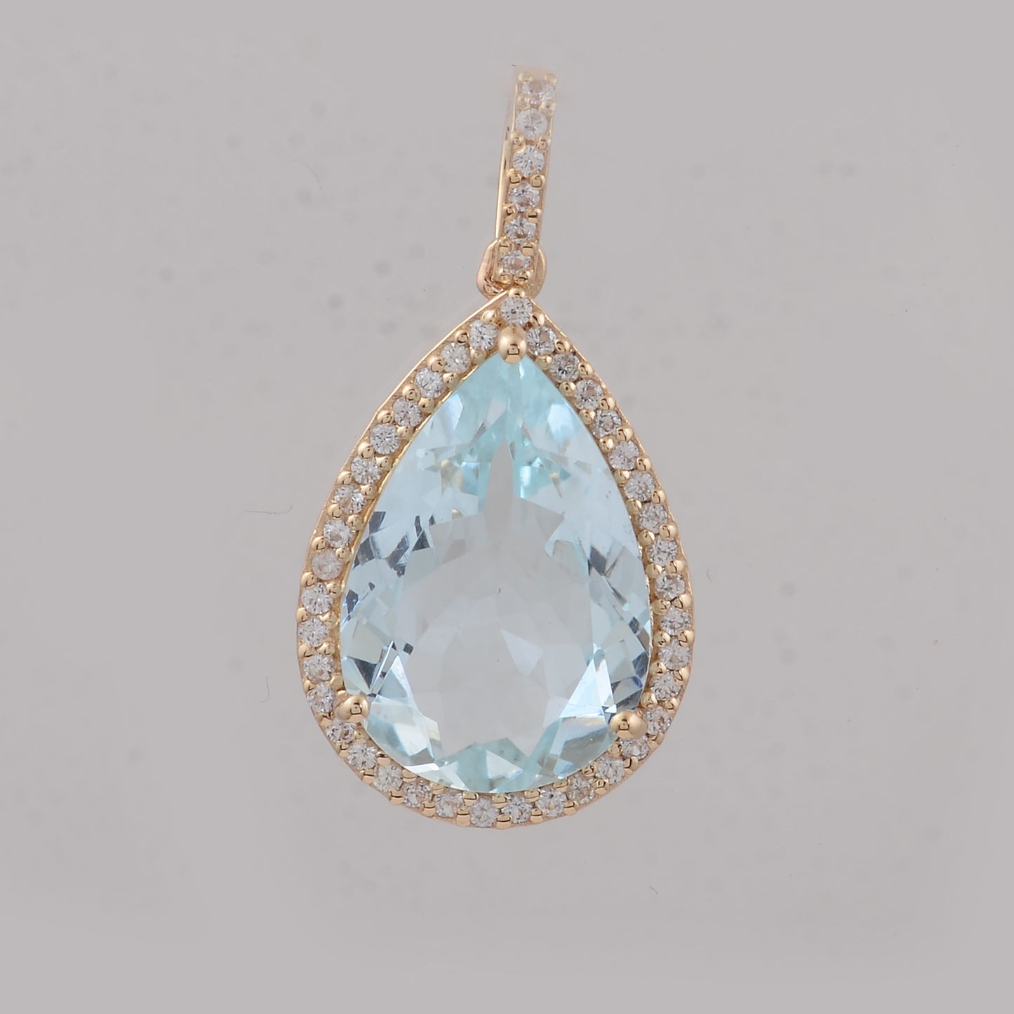3.30 Ct Pear Aquamarine 9K Gold Pendant