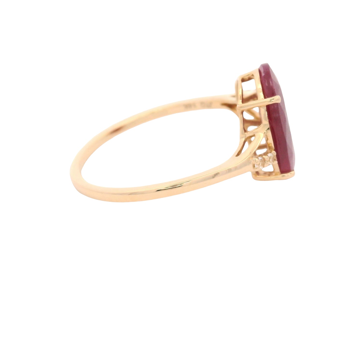 3.27 Ct Oval Ruby 14K Gold Ring