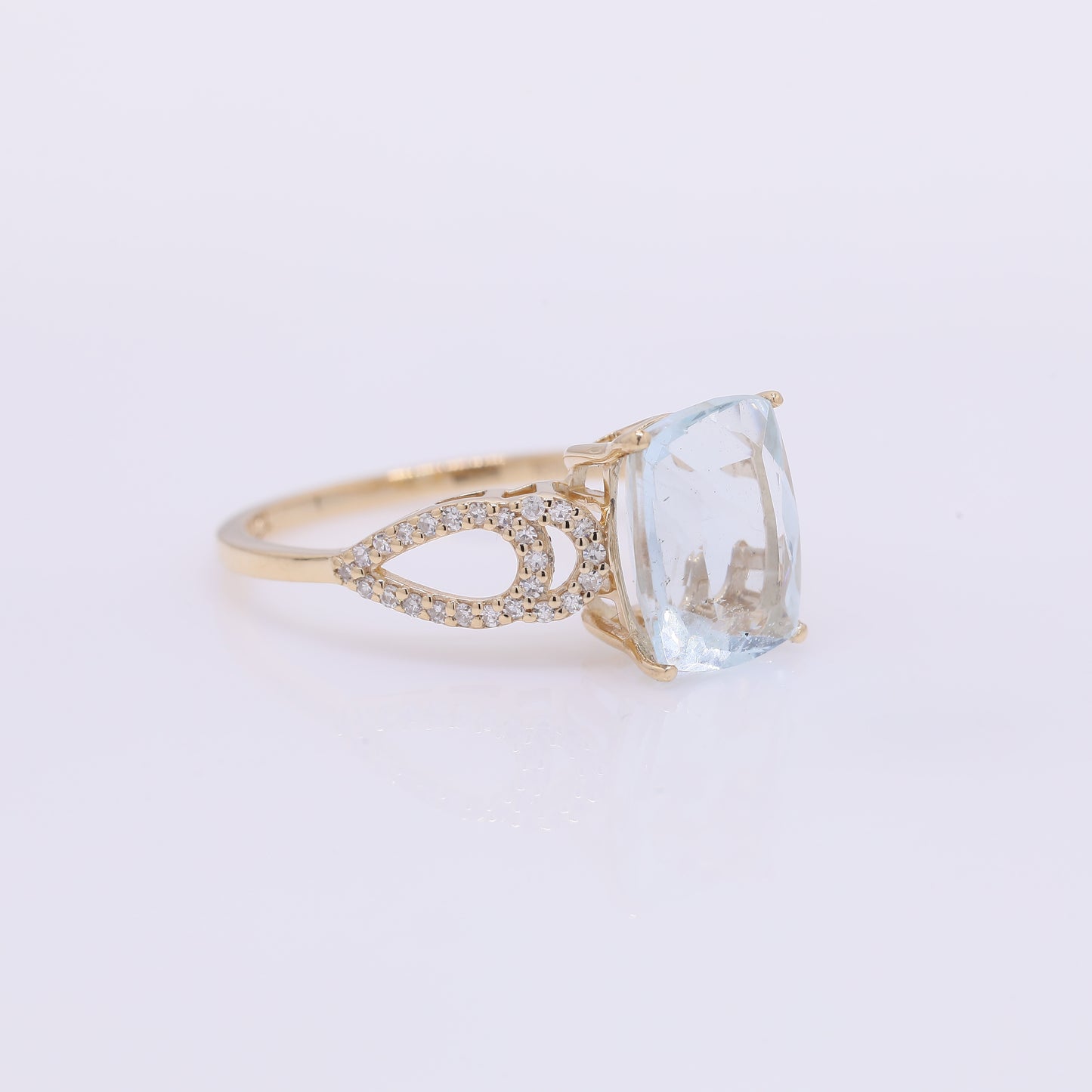 2.97 Ct Cushion Mixed Cut Natural Aquamarine 14K Gold Ring