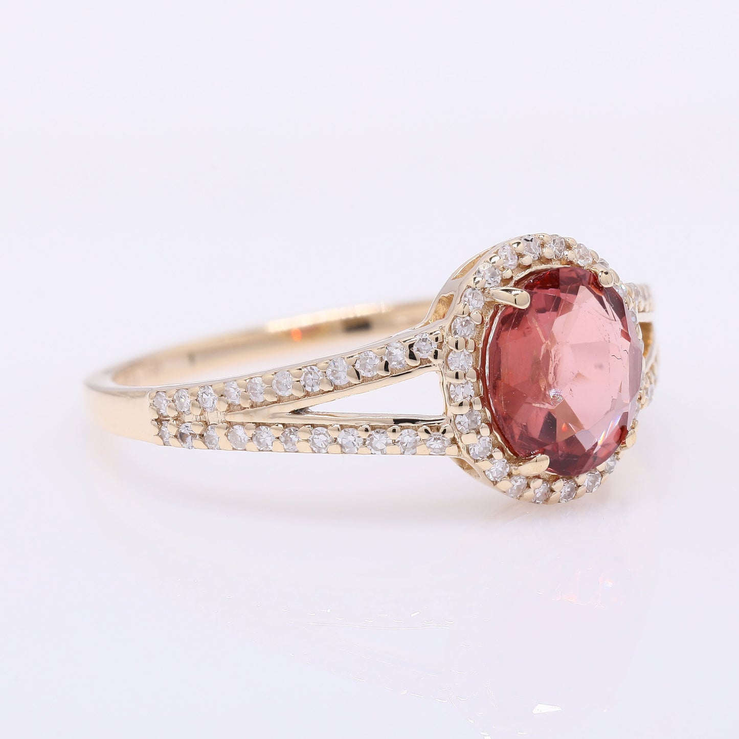 1.36 Ct Oval Mixed Cut Natural Spinel 14K Gold Ring