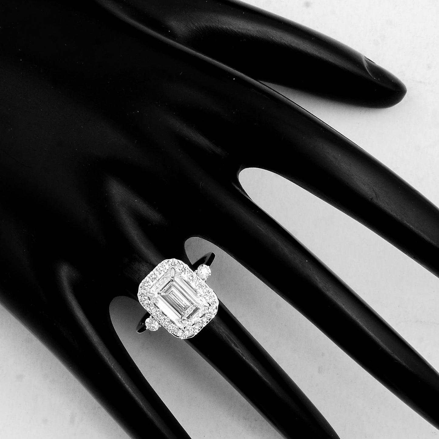 3.62 Carats Lab Grown Diamond 14K Gold Ring