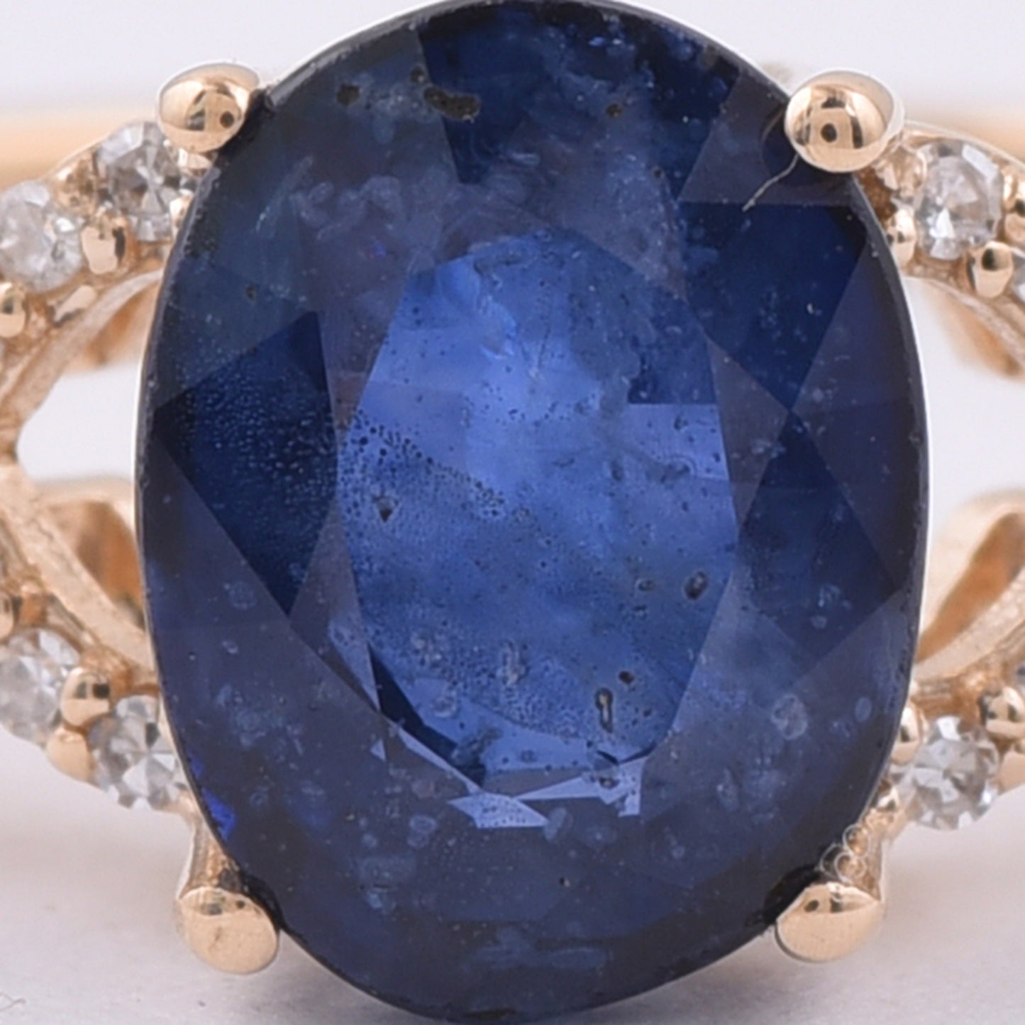 2.11 Ct Oval Natural Sapphire 14K Gold Ring