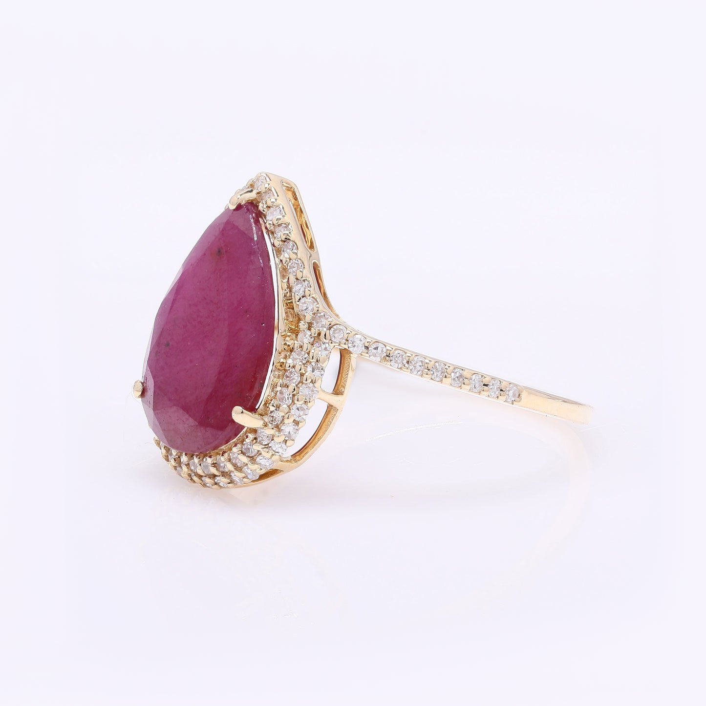 2.65 Ct Pear Cabochon Natural Ruby 14K Gold Ring
