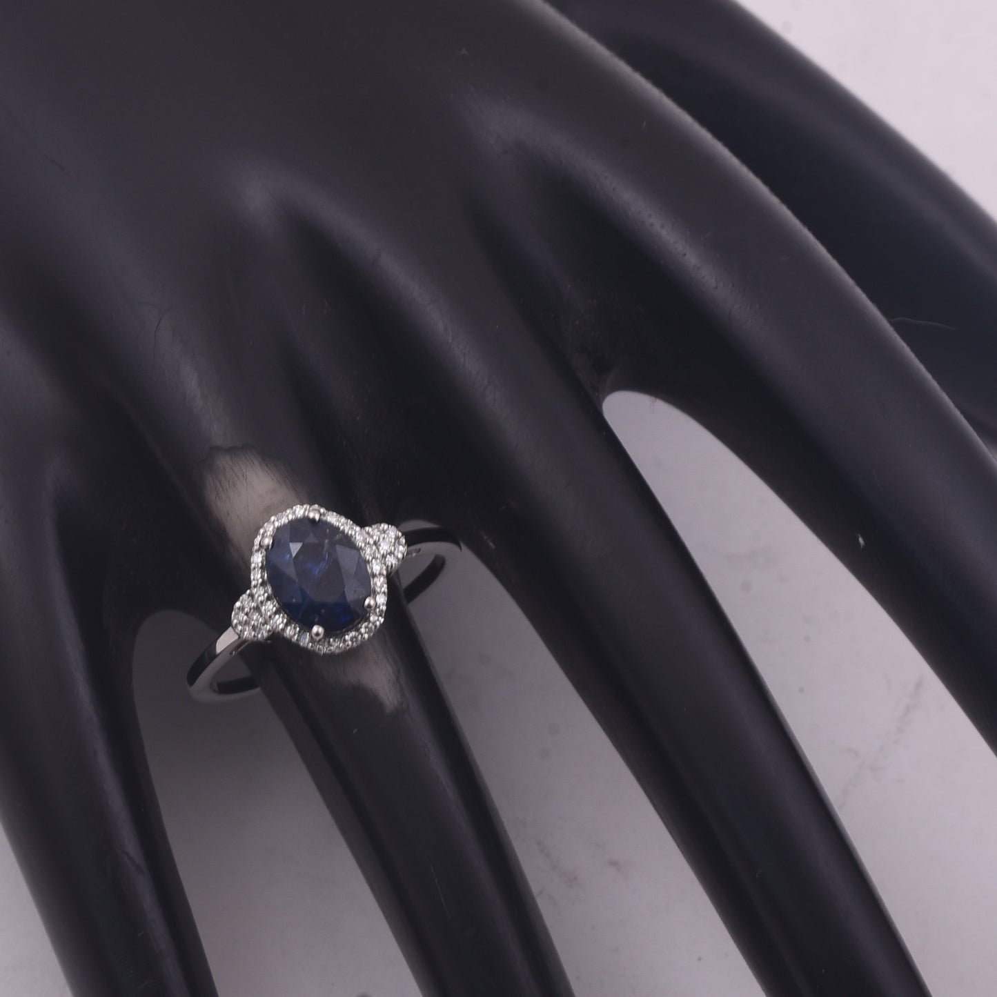 1.78 Ct Oval Mixed Cut Natural Sapphire 950 Platinum Ring