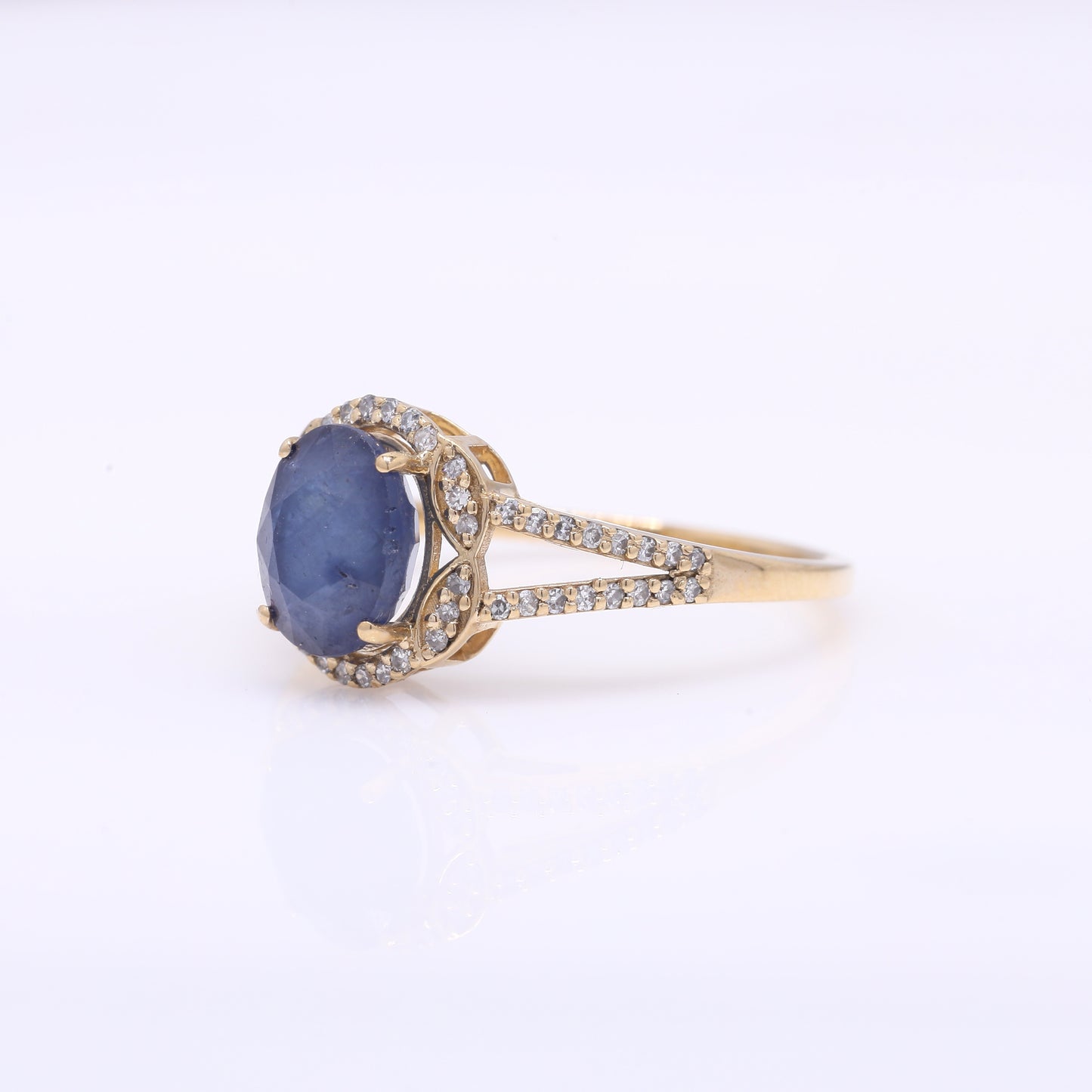 2.53 Ct Oval Mixed Cut Natural Sapphire 14K Gold Ring