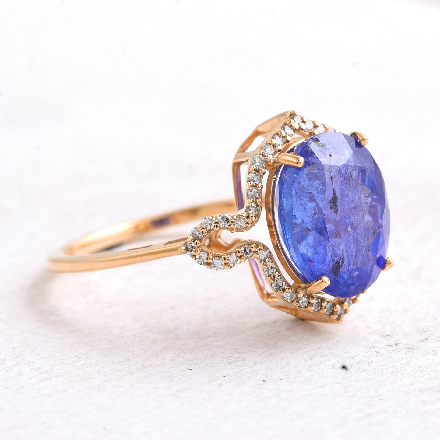 4.63 Ct Oval Mixed Cut Natural Tanzanite 14K Gold Ring