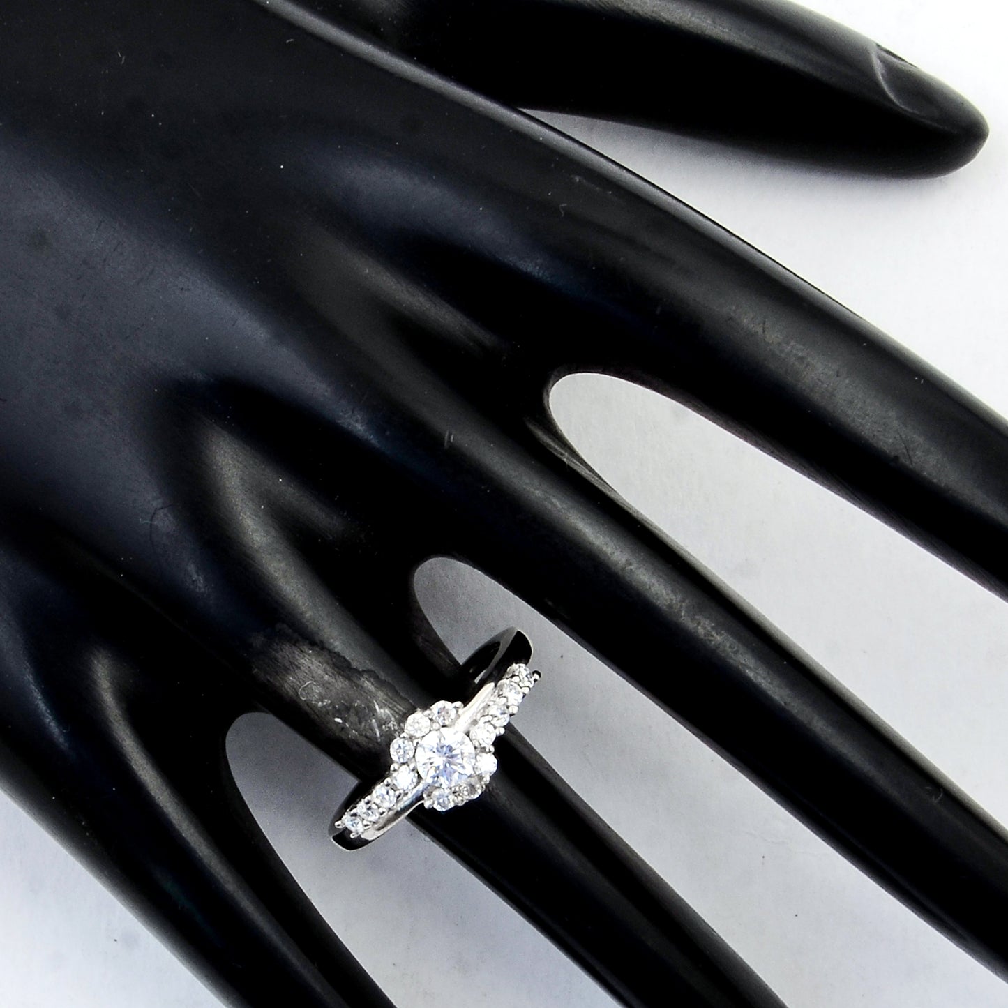 1.95 Ct Cubic Zirconia 925 Sterling Silver Ring