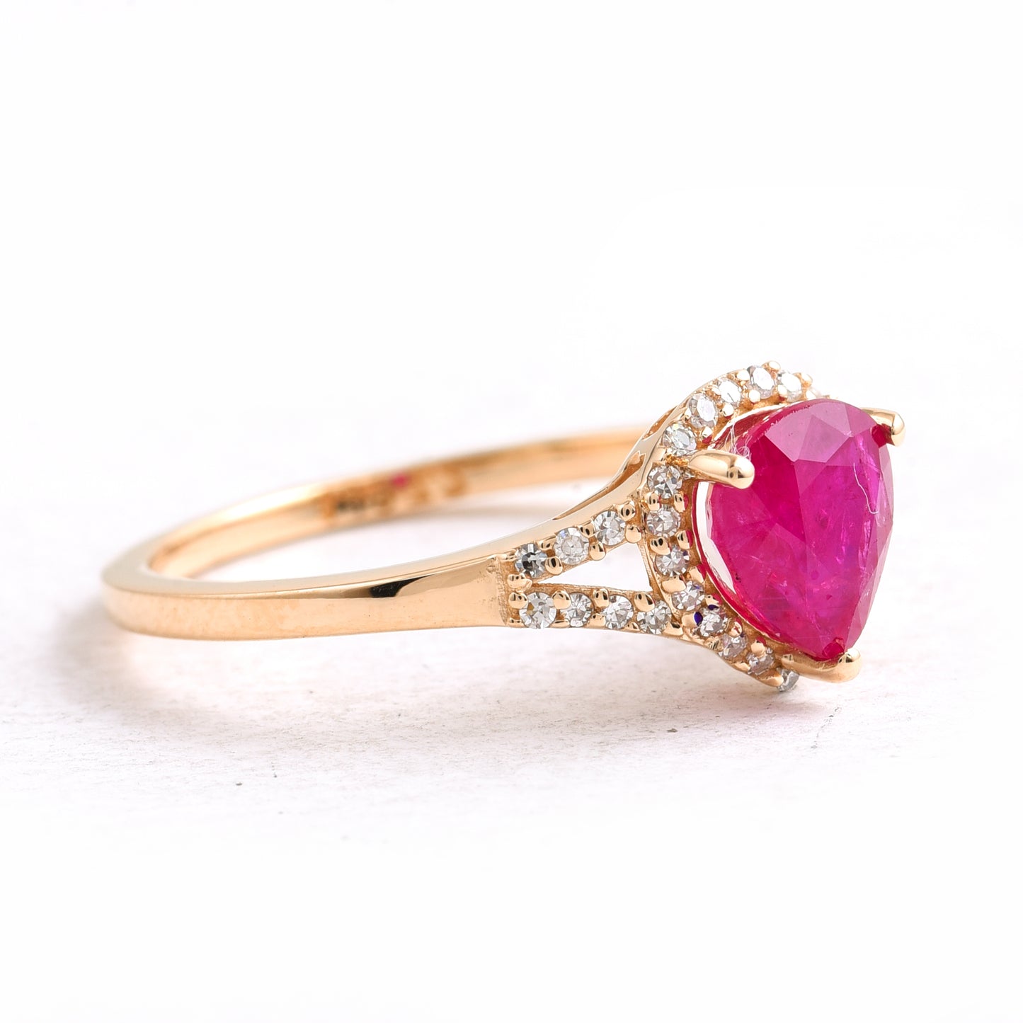 1.43 Ct Pear Ruby 14K Gold Ring