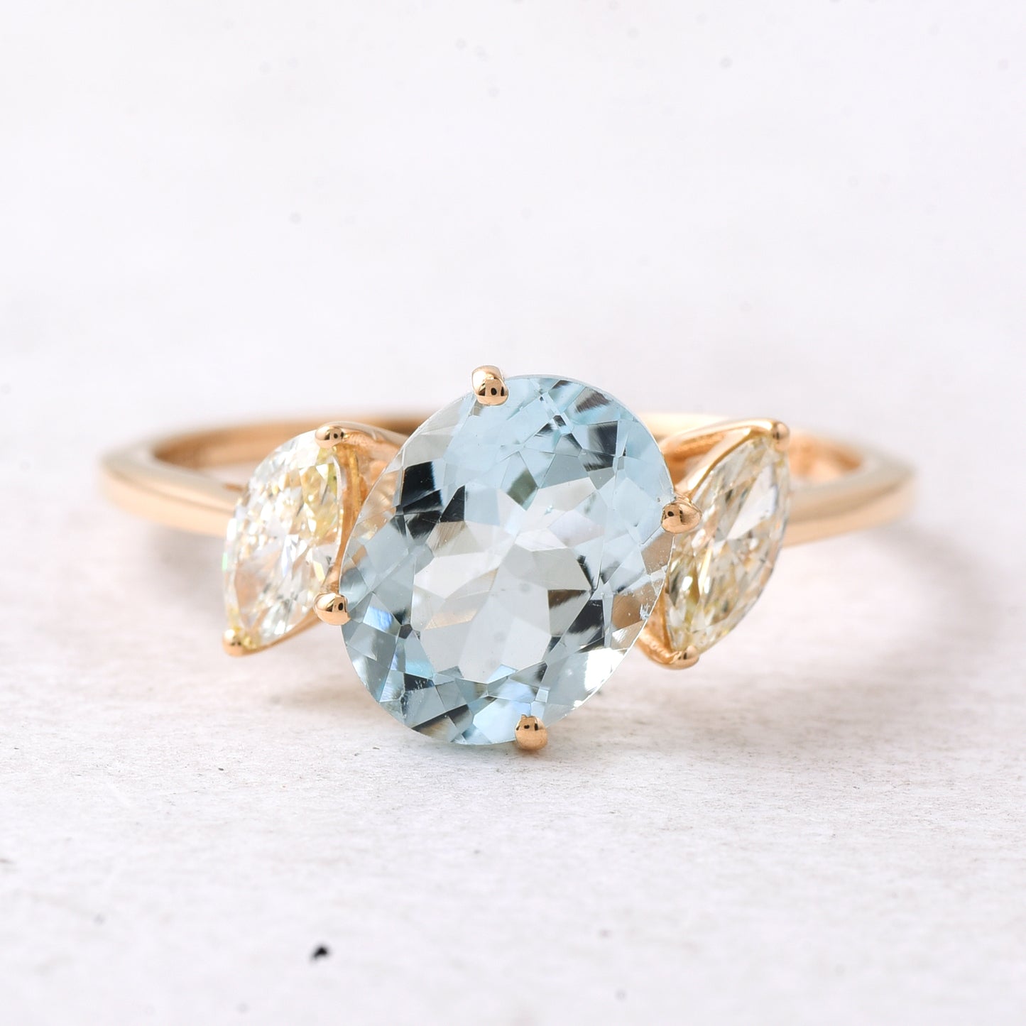 2.17 Ct Oval Aquamarine 14K Gold Ring
