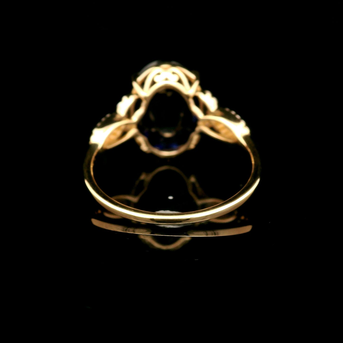 4.28 Ct Oval Mixed Cut Lab Grown Sapphire 14K Gold Ring