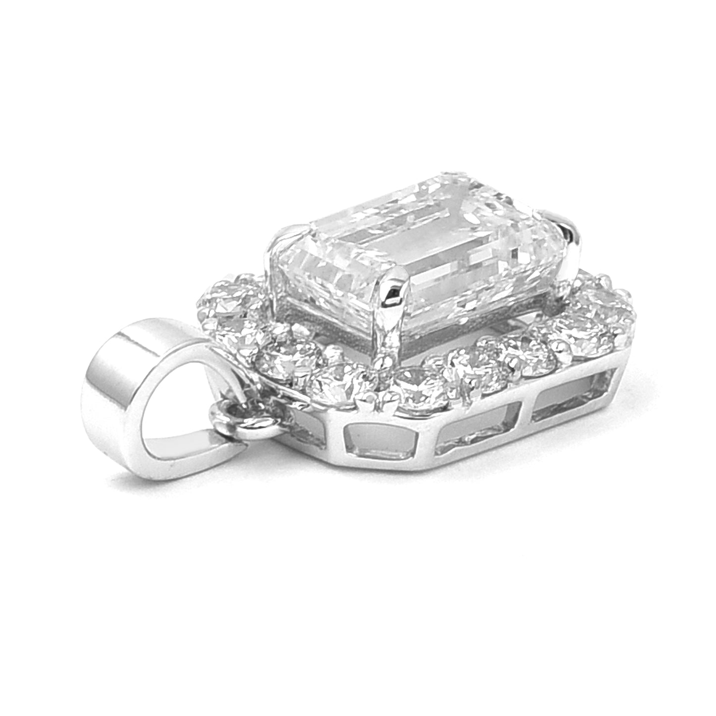 2.56 Carats Lab Grown Diamond 14K Gold Pendant