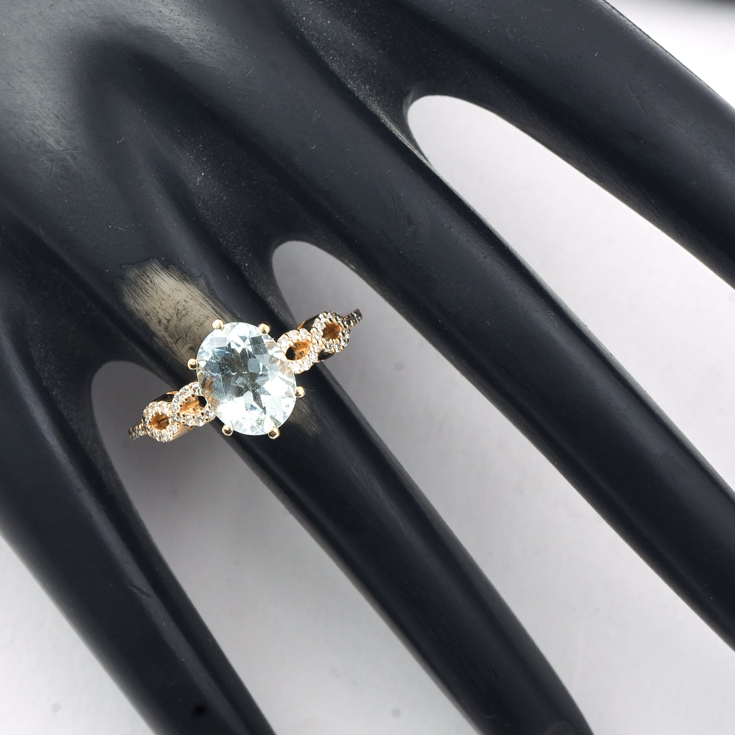 1.91 Ct Oval Mixed Cut Natural Aquamarine 14K Gold Ring