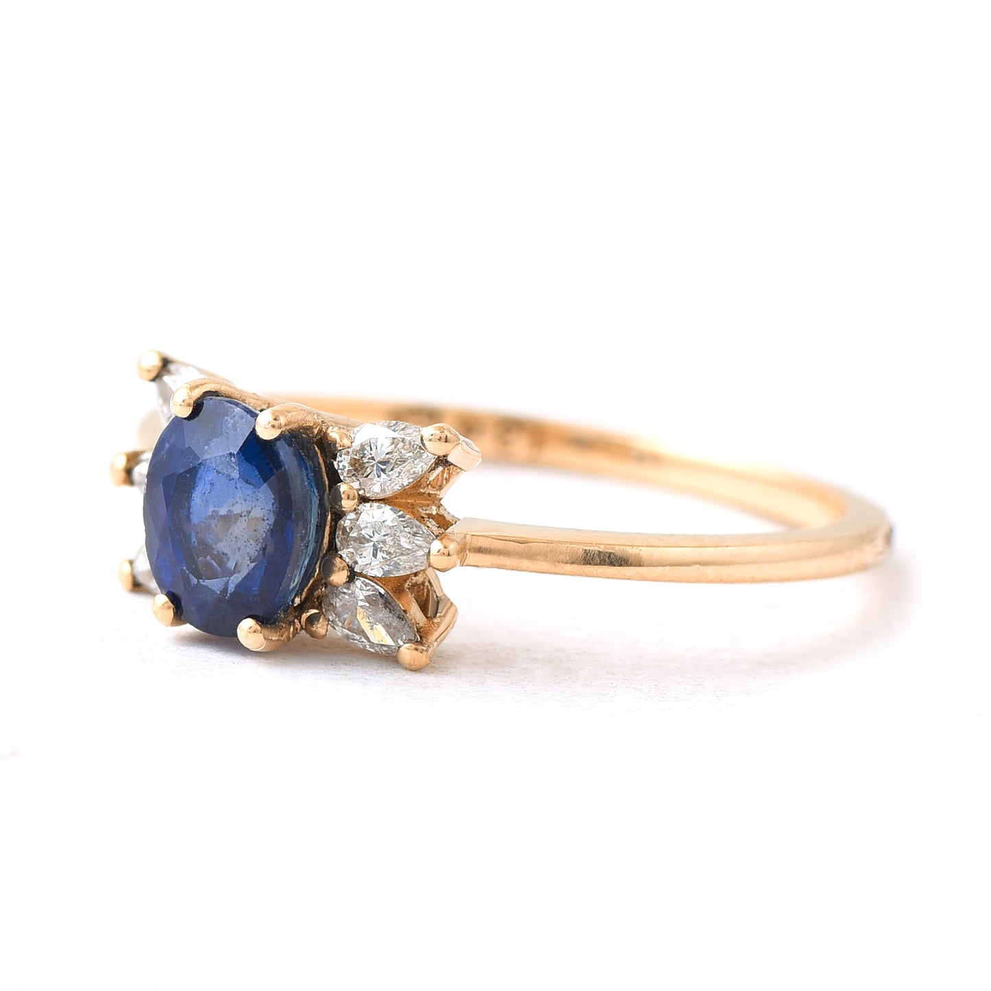1.23 Ct Oval Sapphire 14K Gold Ring