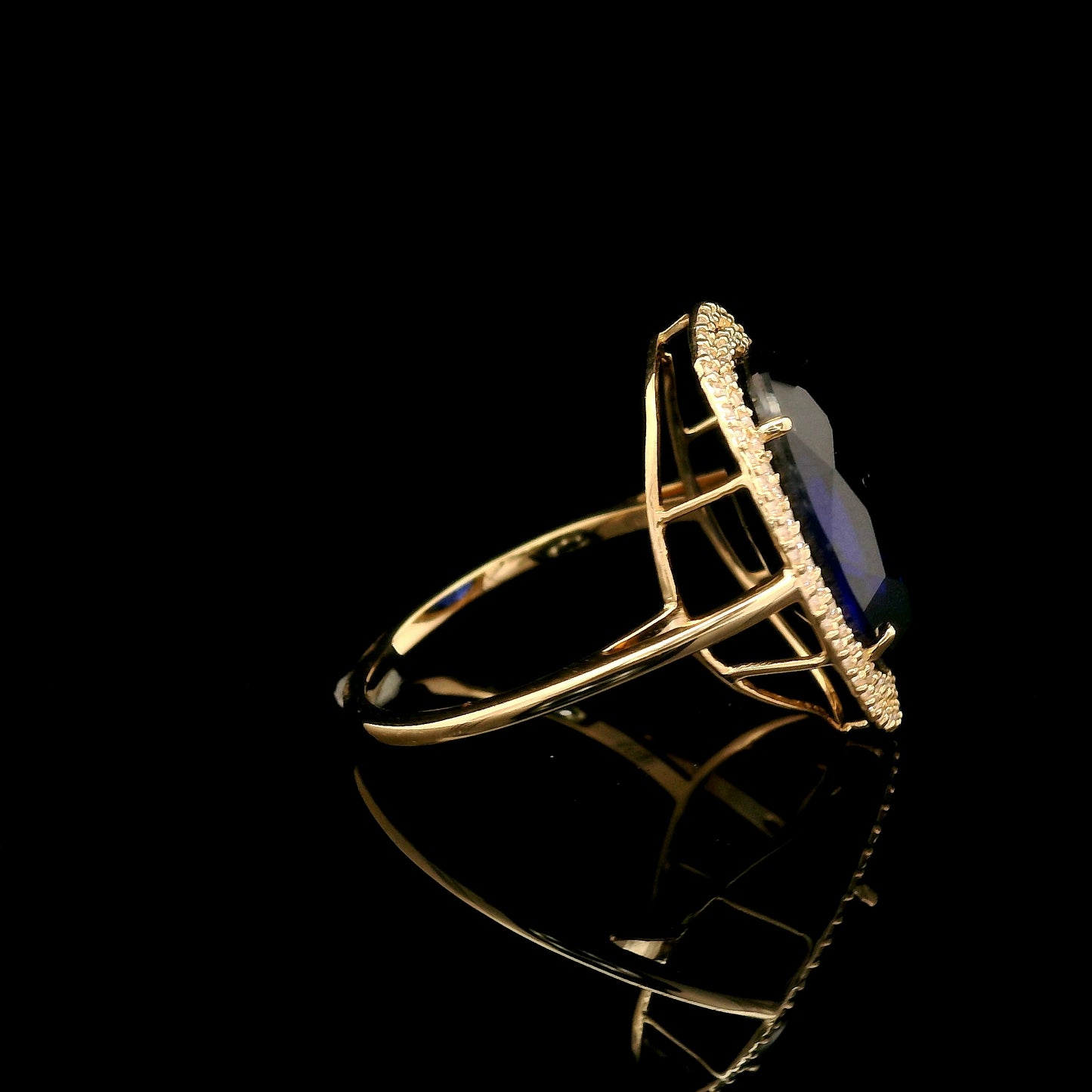 8.44 Ct Oval Mixed Cut Lab Grown Sapphire 14K Gold Ring