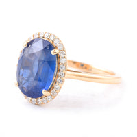 5.48 Ct Oval Blue Sapphire 18K Gold Ring