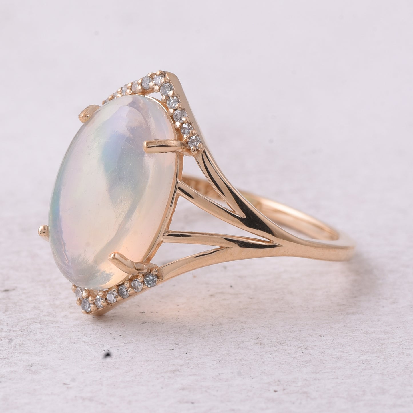 2.48 Ct Oval Cabochon Cut Natural Opal 14K Gold Ring
