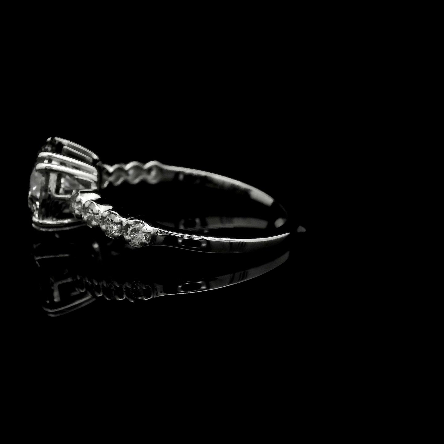 2.26 Carats Lab Grown Diamond 14K Gold Ring