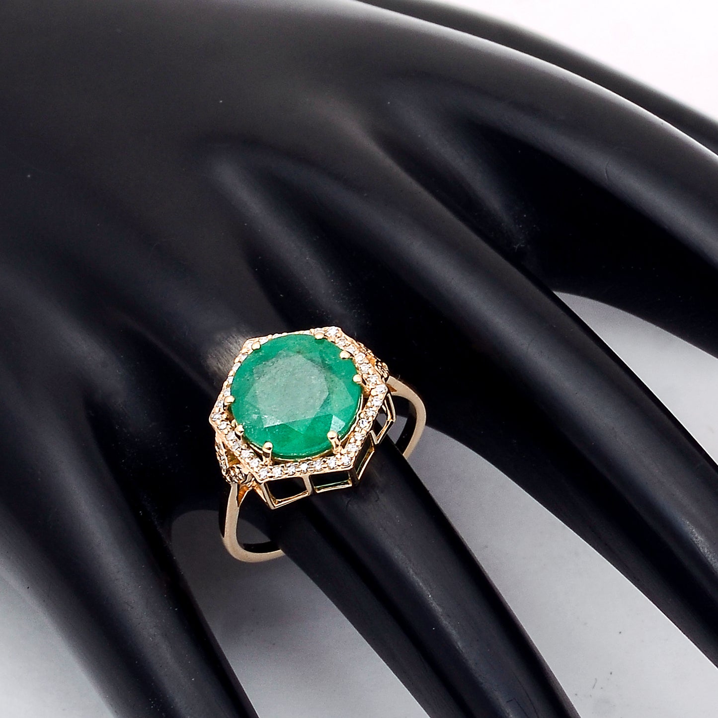 4.05 Ct Round Natural Emerald 14K Gold Ring