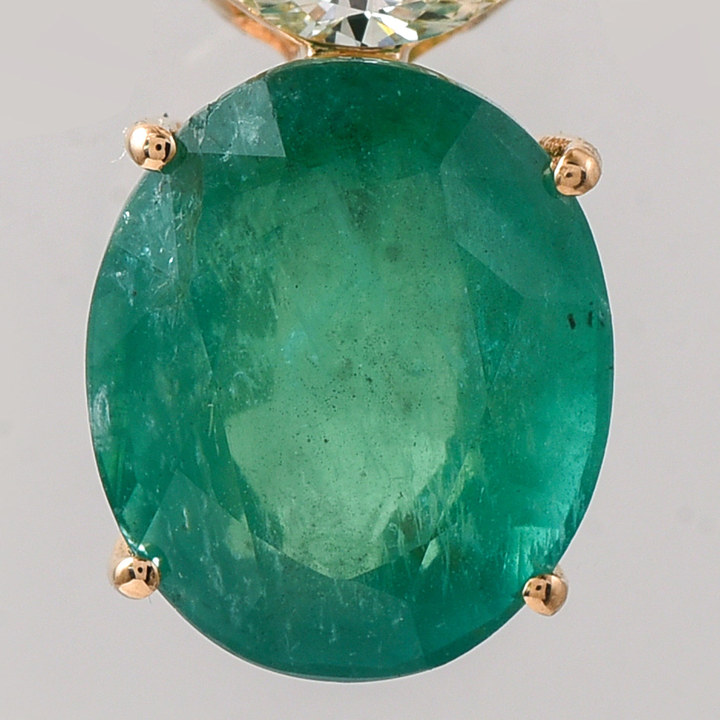 4.97 Ct Oval Mixed Cut Natural Emerald 14K Gold Pendant