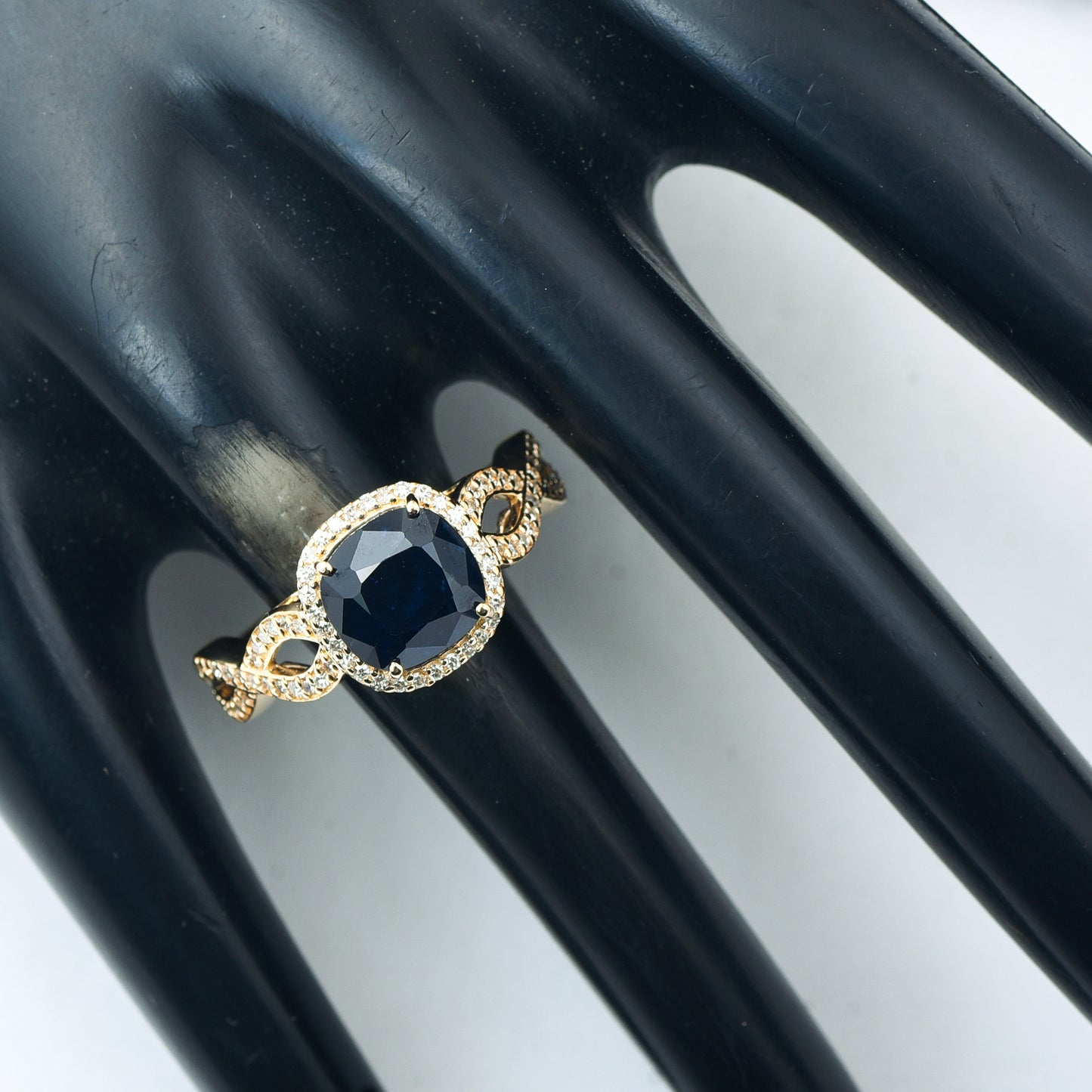 3.51 Ct Cushion Mixed Cut Natural Sapphire 14K Gold Ring