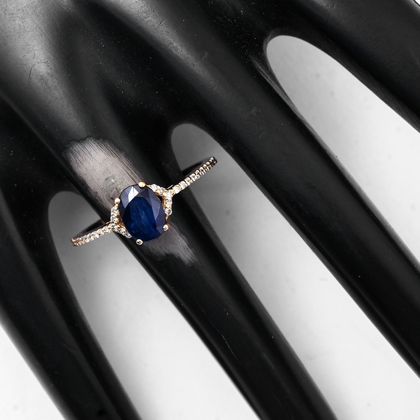 1.50 Ct Oval Mixed Cut Natural Sapphire 14K Gold Ring