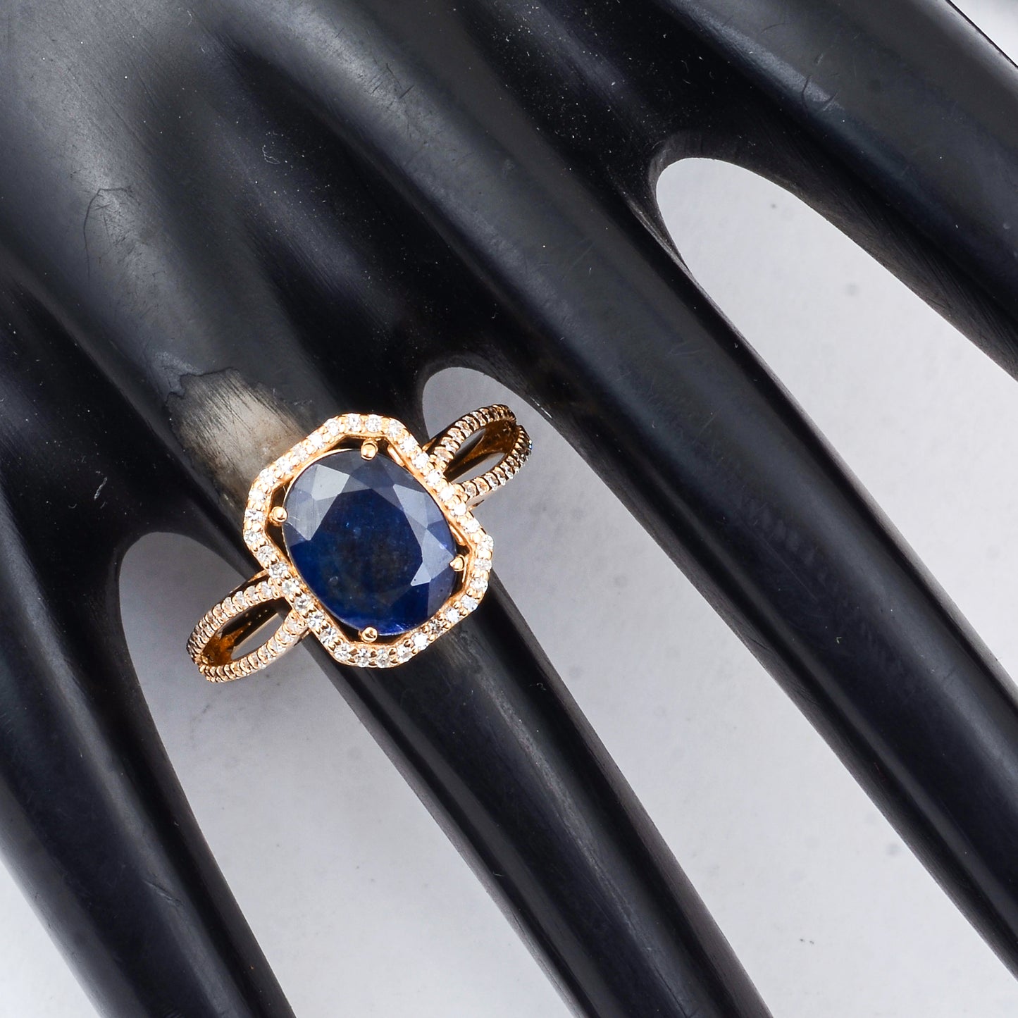 3.11 Ct Oval Mixed Cut Natural Sapphire 14K Gold Ring