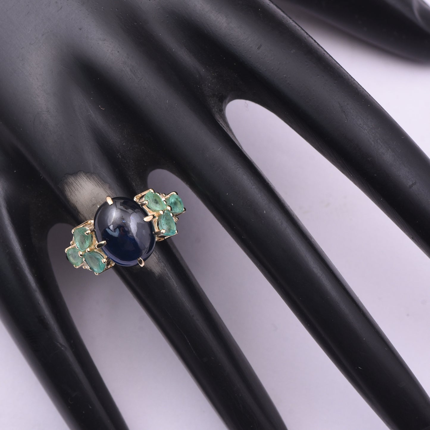5.82 Ct Oval Sapphire 9K Gold Ring