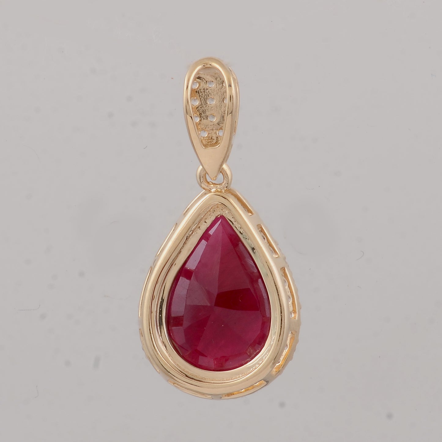 2.64 Ct Pear Ruby 9K Gold Pendant