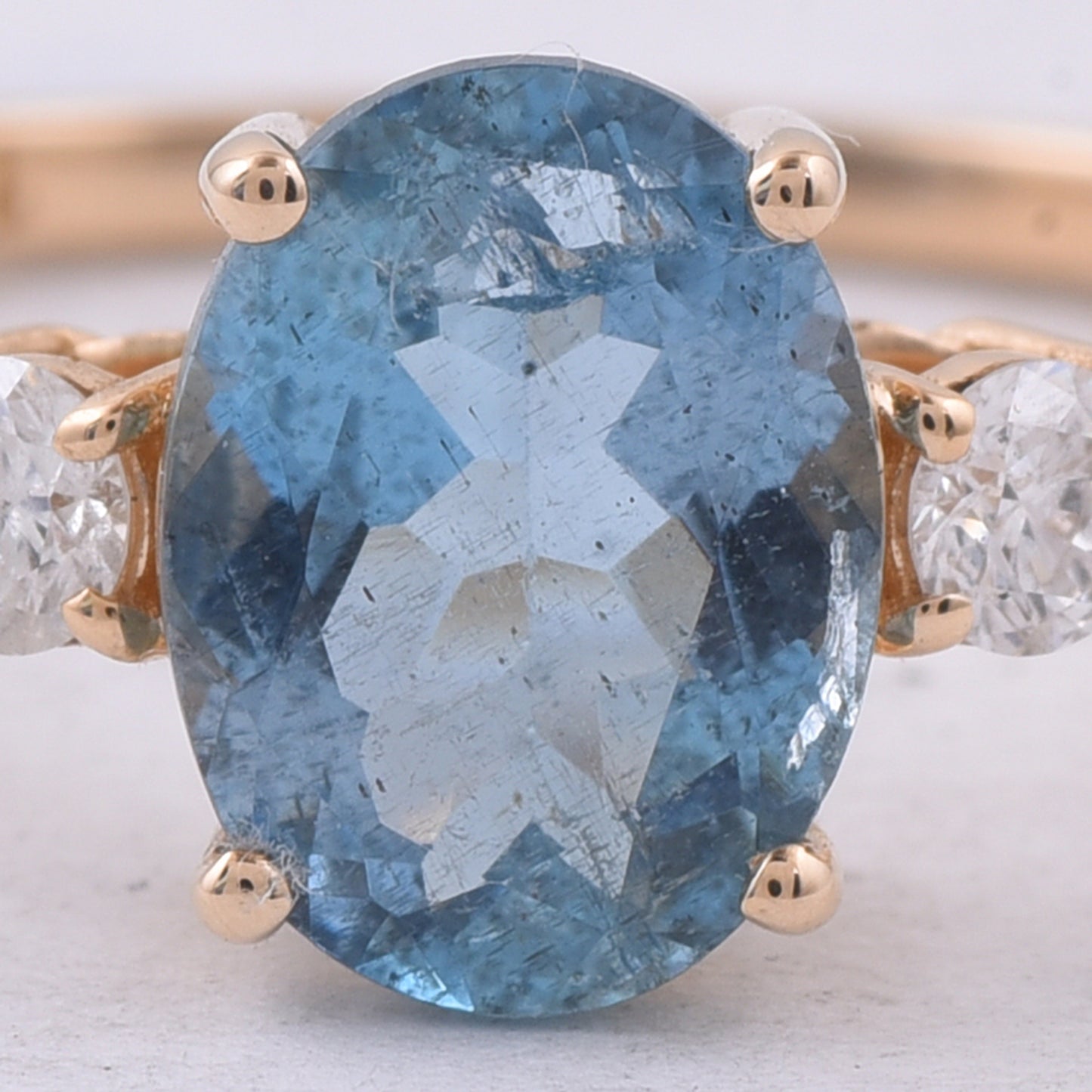 1.24 Ct Oval Natural Aquamarine 14K Gold Ring