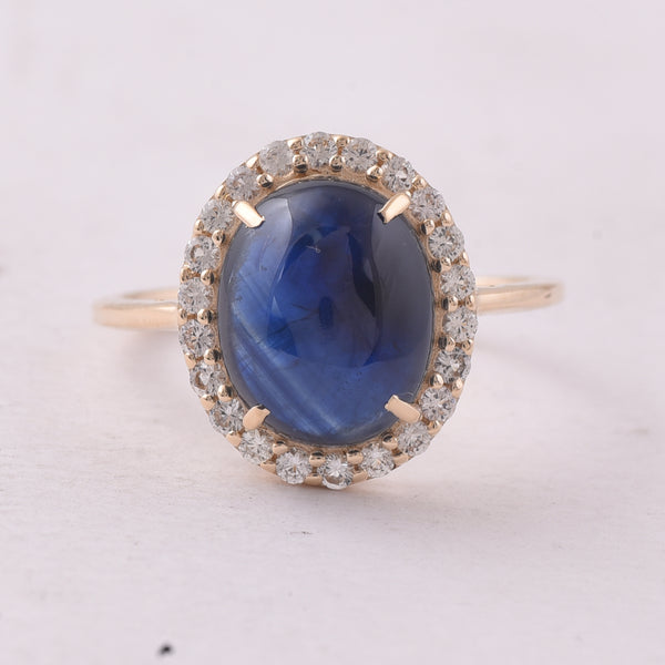 5.30 Ct Oval Sapphire 9K Gold Ring