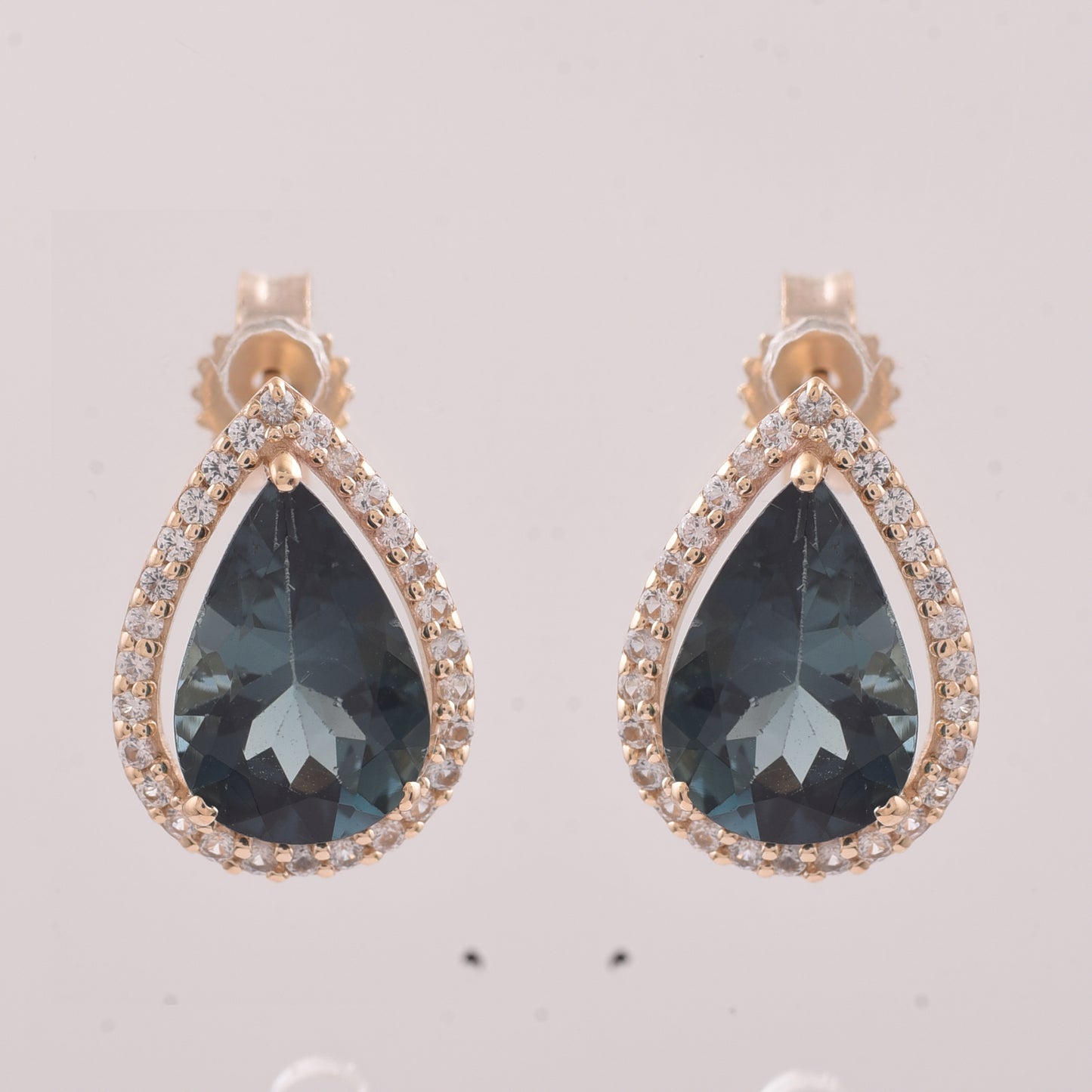 2.54 Ct Pear Tourmaline 9K Gold Earrings