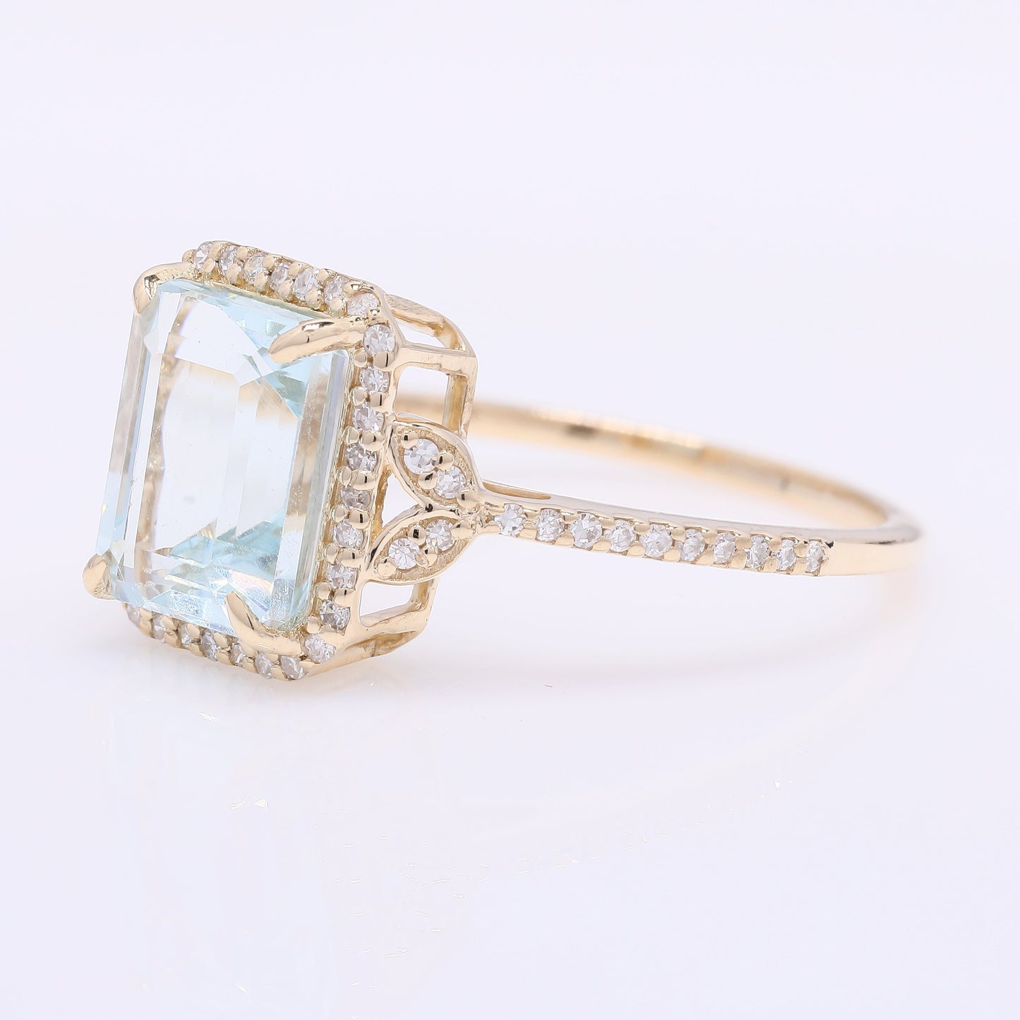 2.63 Ct Octagon Step Cut Natural Aquamarine 14K Gold Ring