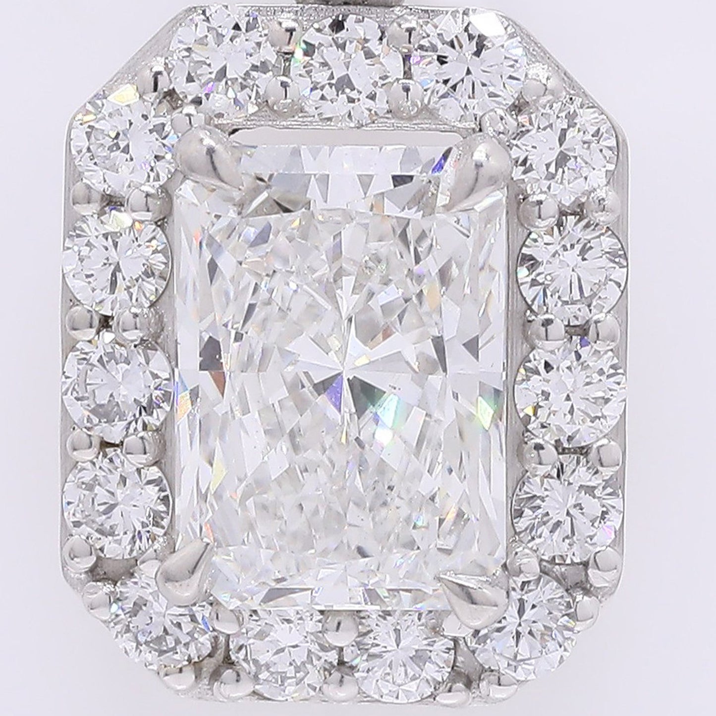 2.65 Carats Lab Grown Diamond 950 Platinum Pendant