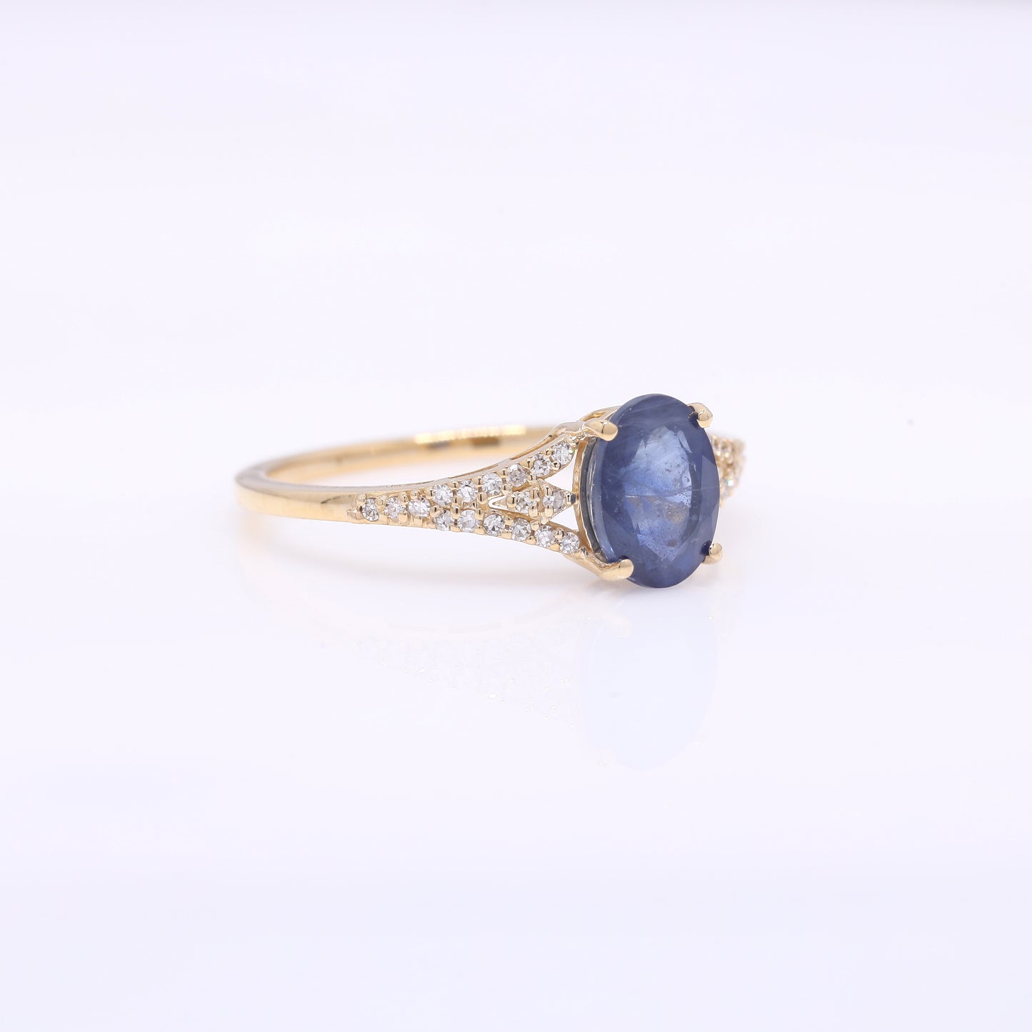 1.77 Ct Oval Mixed Cut Natural Sapphire 14K Gold Ring