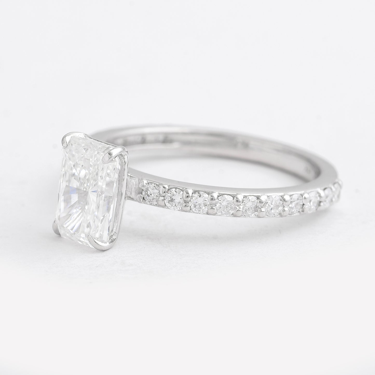 1.95 Carats Lab Grown Diamond 14K Gold Ring